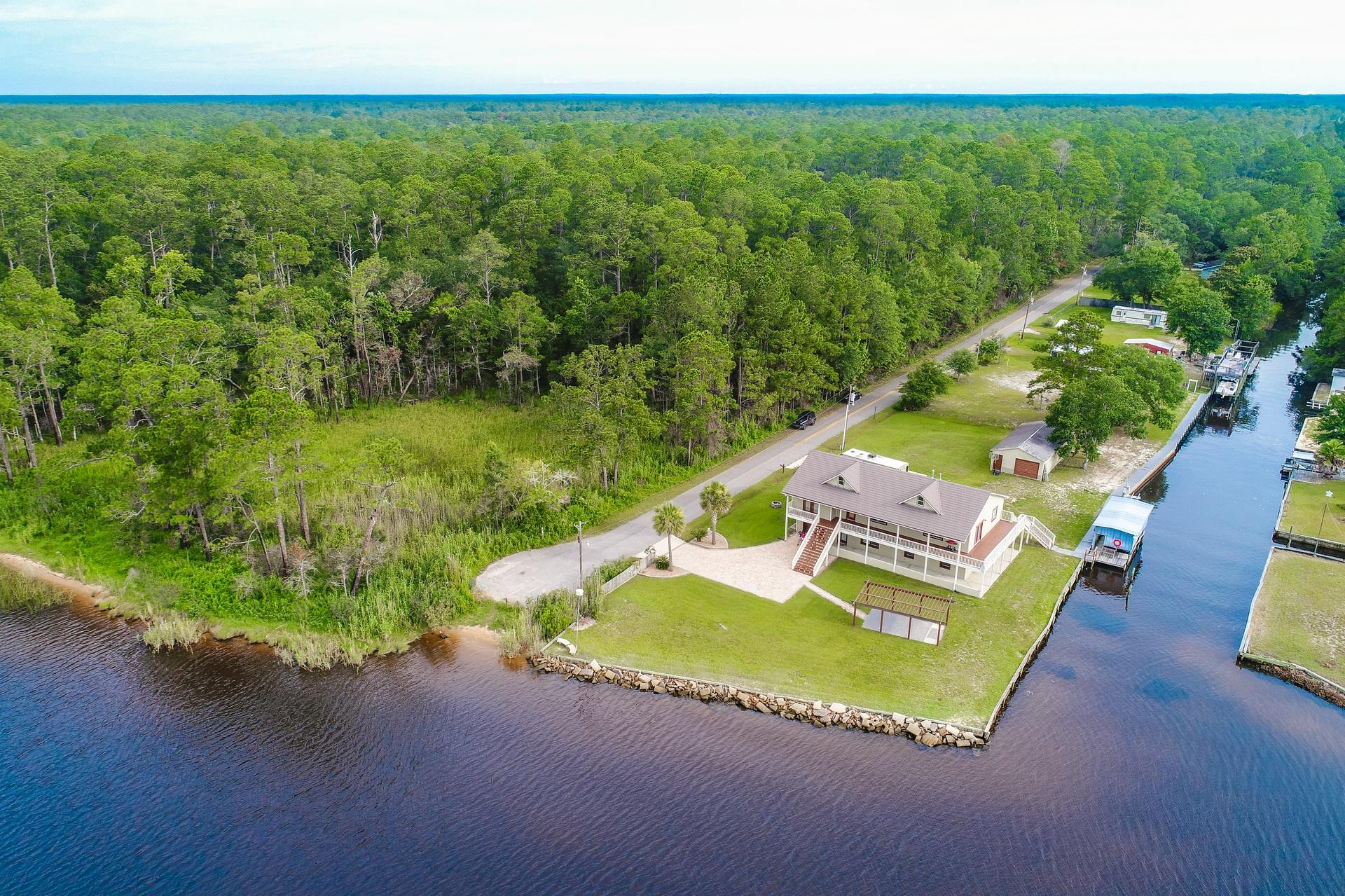 BAYSHORE RESORT UNREC - Residential