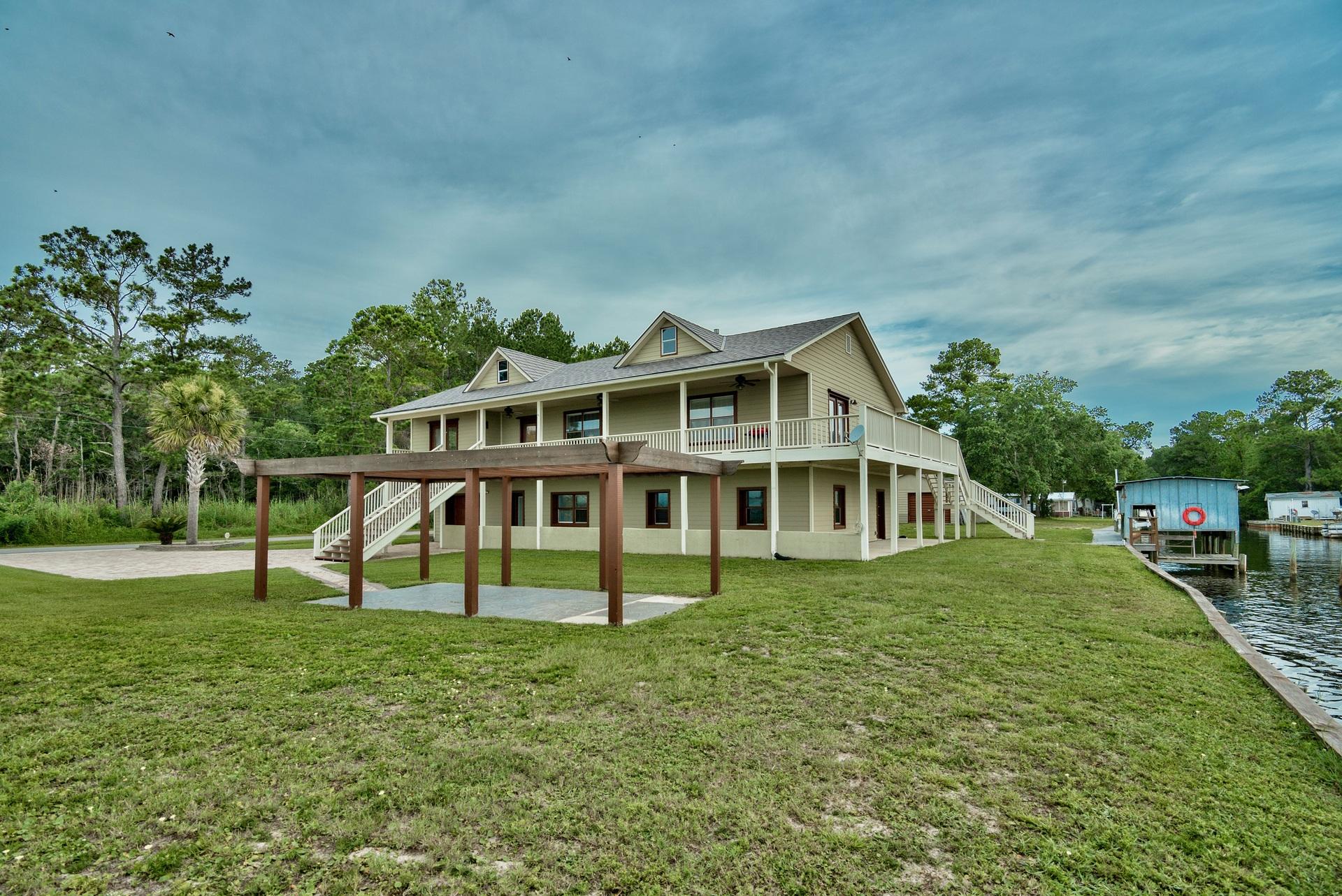 BAYSHORE RESORT UNREC - Residential