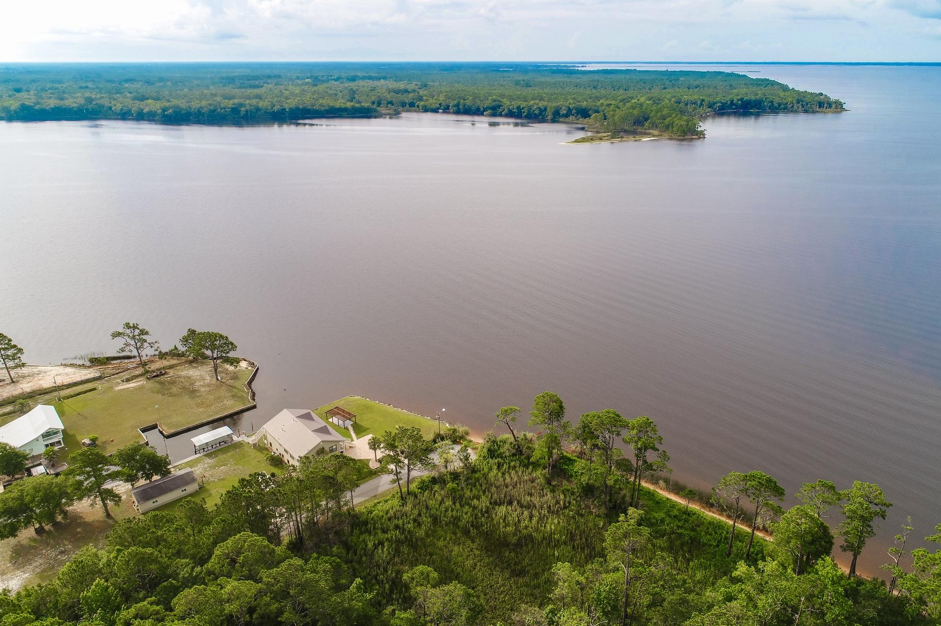 BAYSHORE RESORT UNREC - Residential