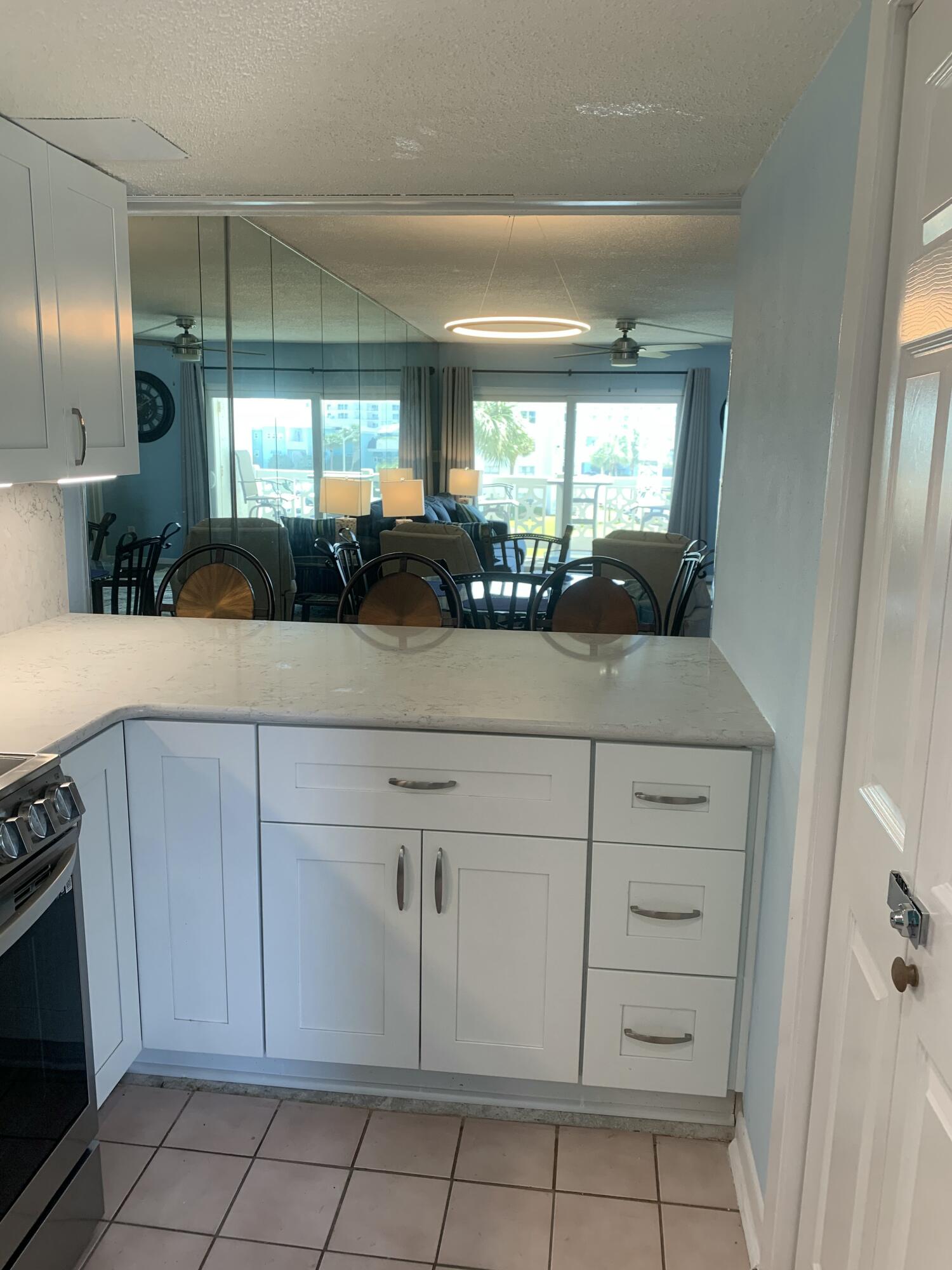 EL MATADOR CONDO - Residential