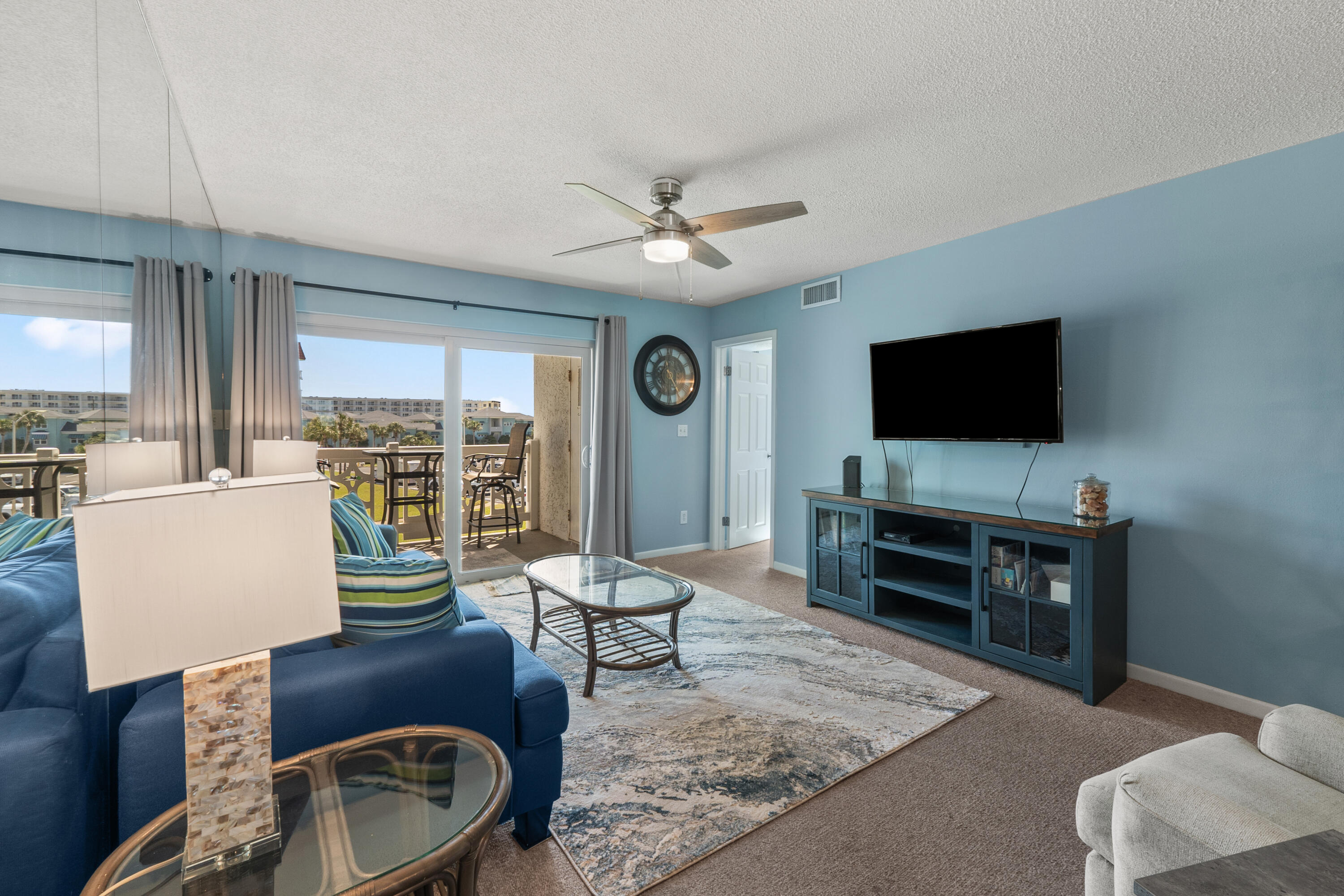 EL MATADOR CONDO - Residential