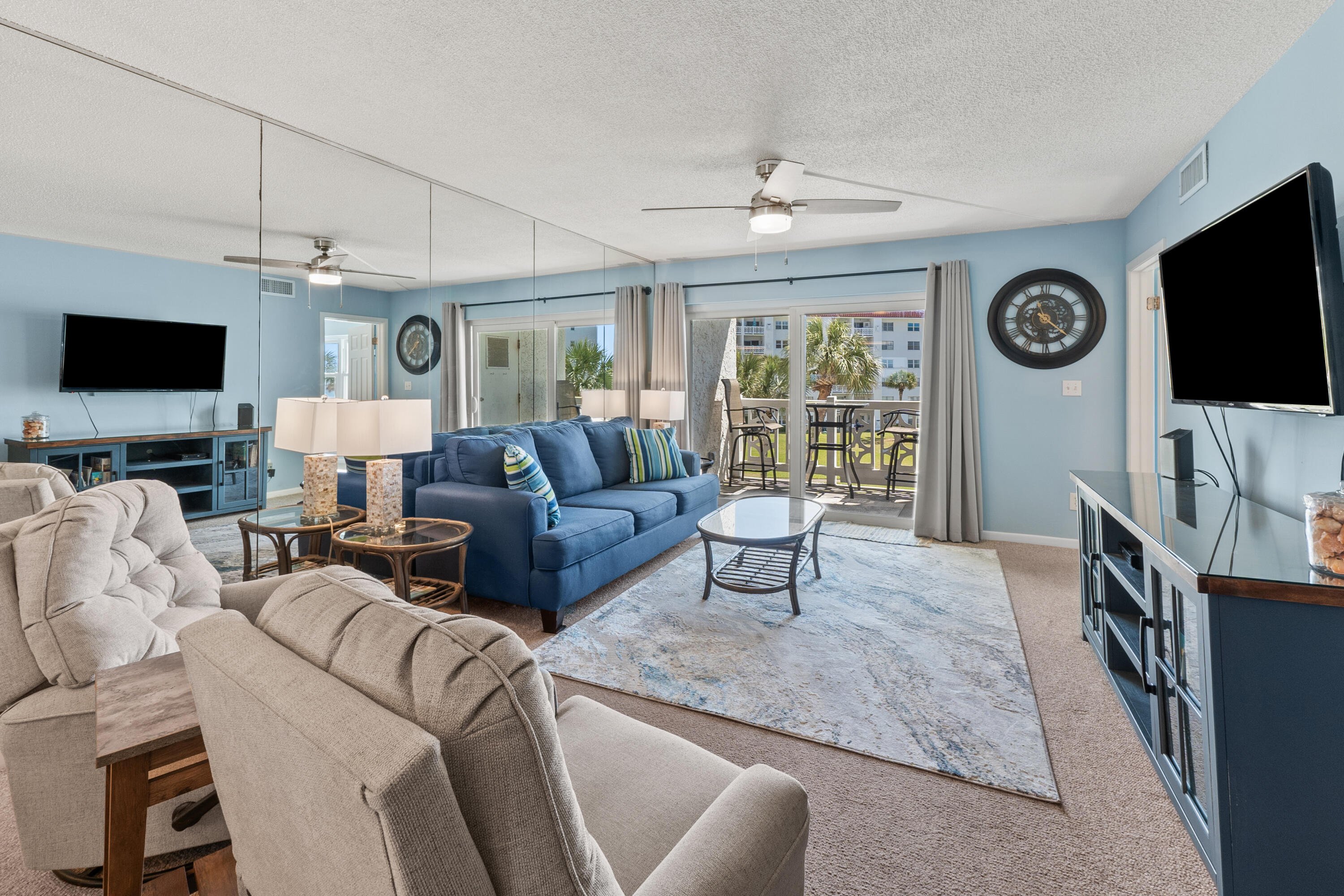 EL MATADOR CONDO - Residential