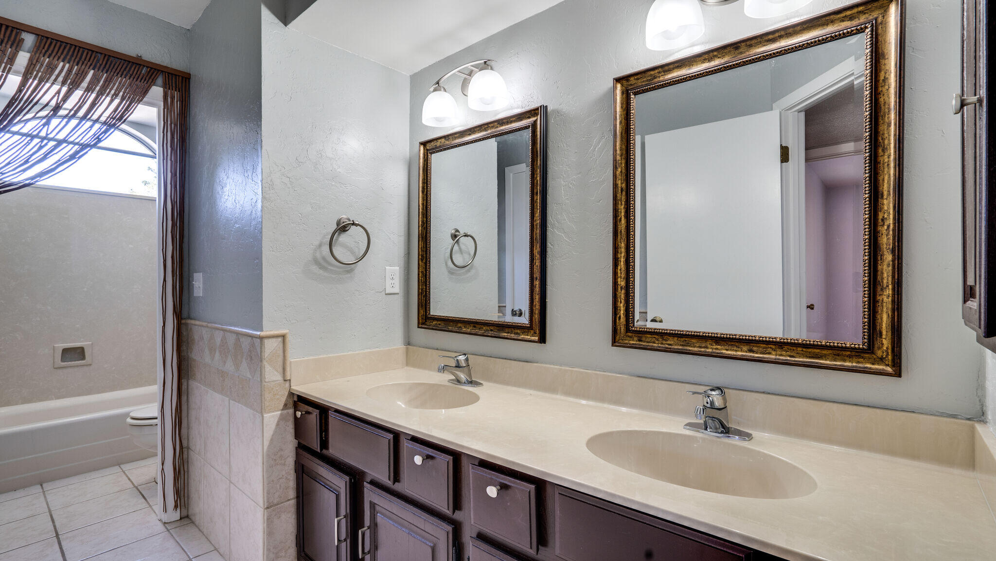 ROCKYWOOD PH 2 - Residential Lease
