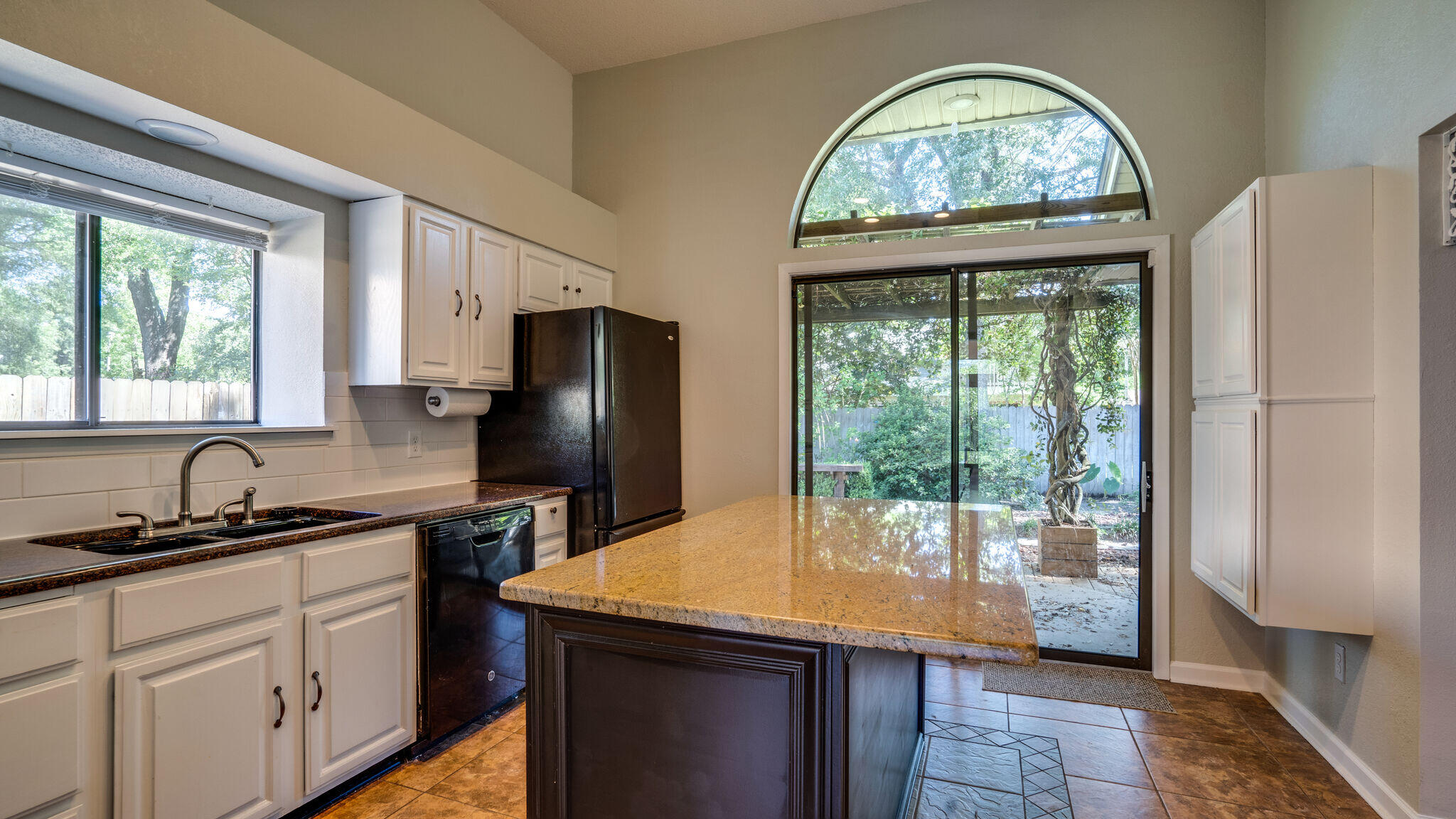 ROCKYWOOD PH 2 - Residential Lease