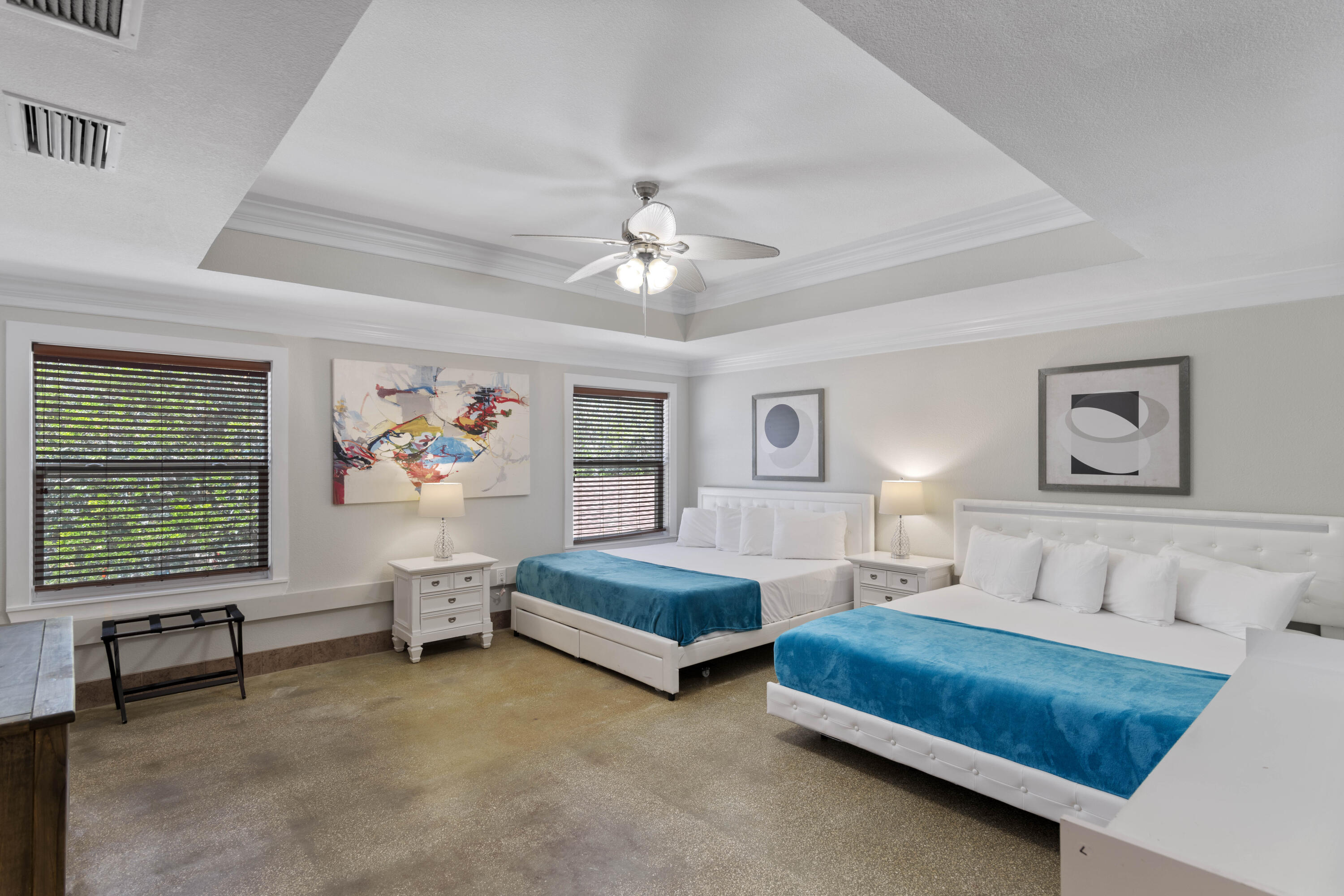 BID-A-WEE S/D - Residential