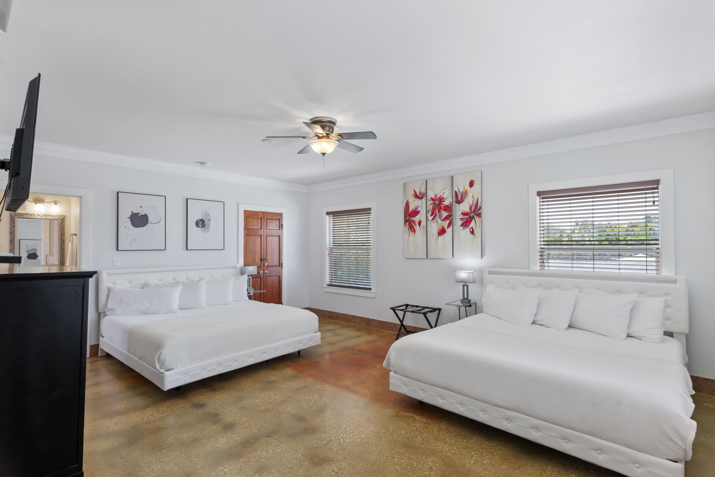 BID-A-WEE S/D - Residential