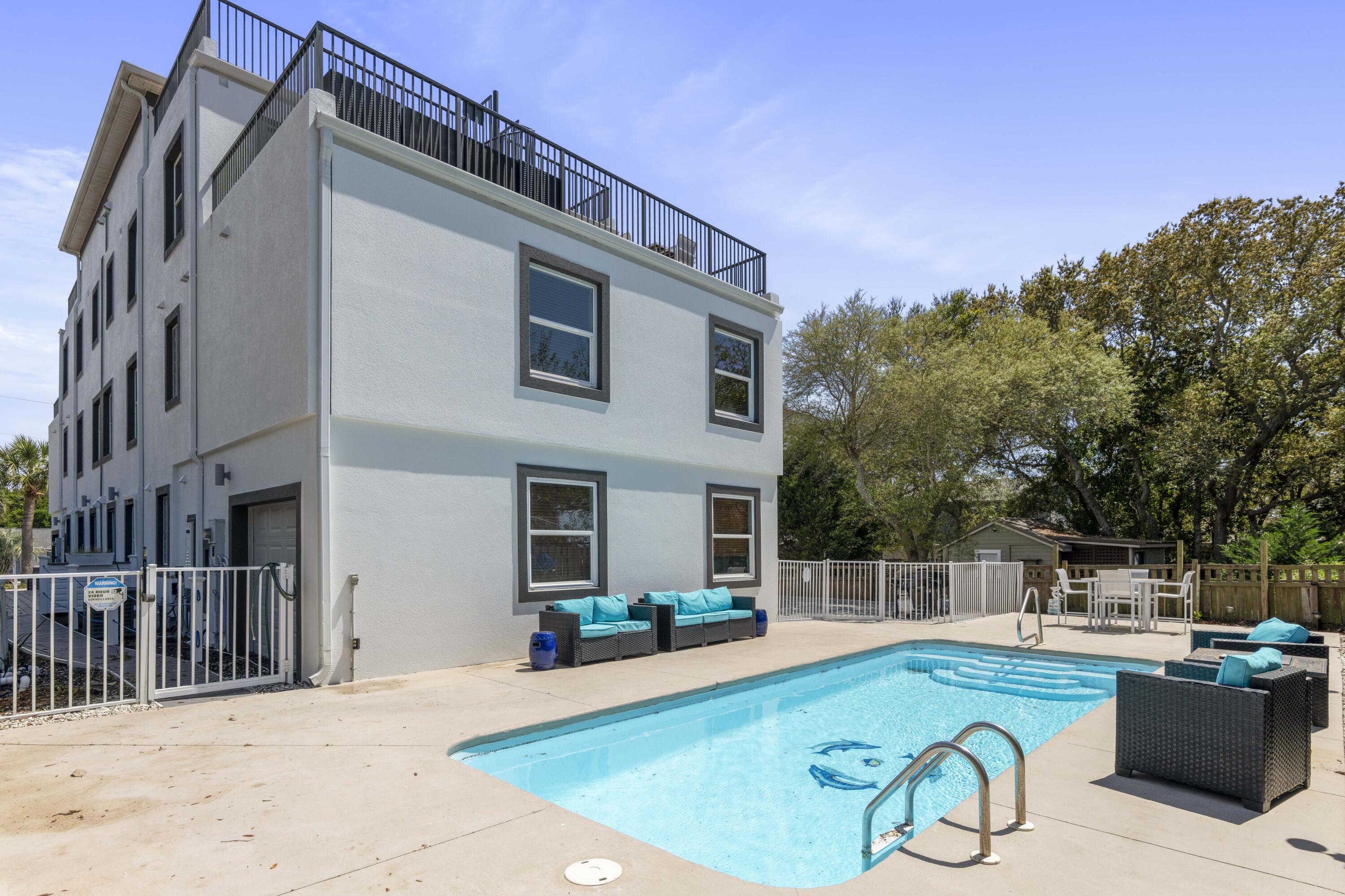 BID-A-WEE S/D - Residential