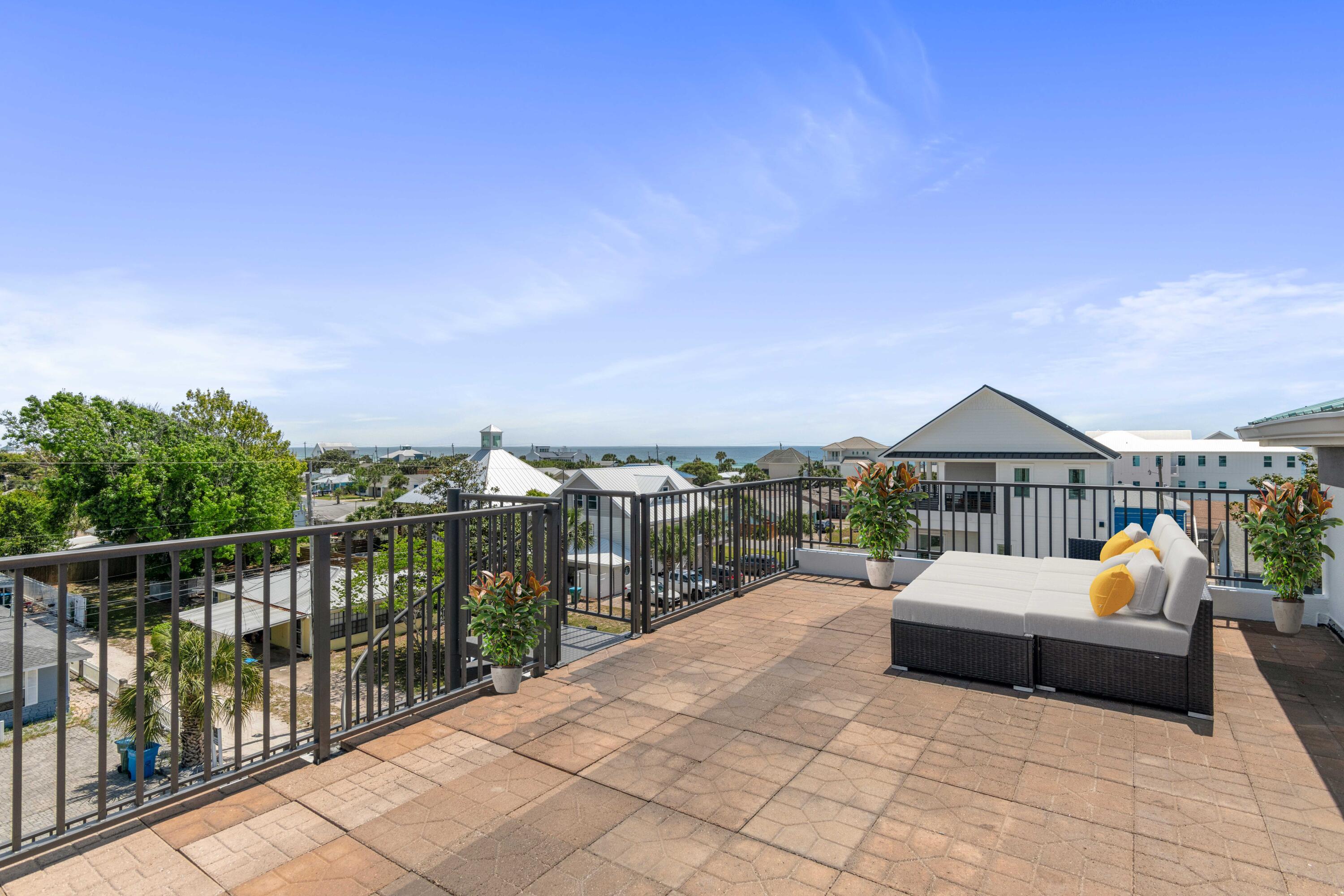 BID-A-WEE S/D - Residential