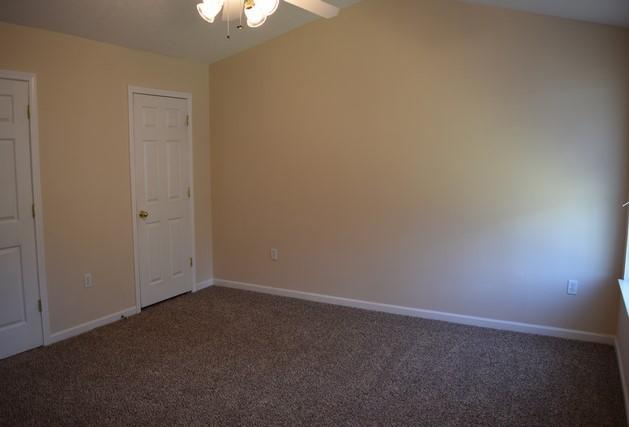 ROLLING PINES - Residential