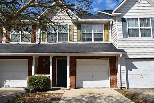 ROLLING PINES - Residential