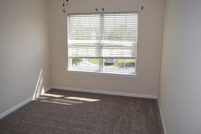 ROLLING PINES - Residential