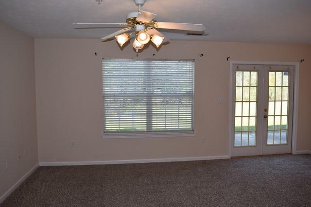 ROLLING PINES - Residential