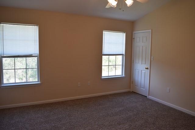 ROLLING PINES - Residential