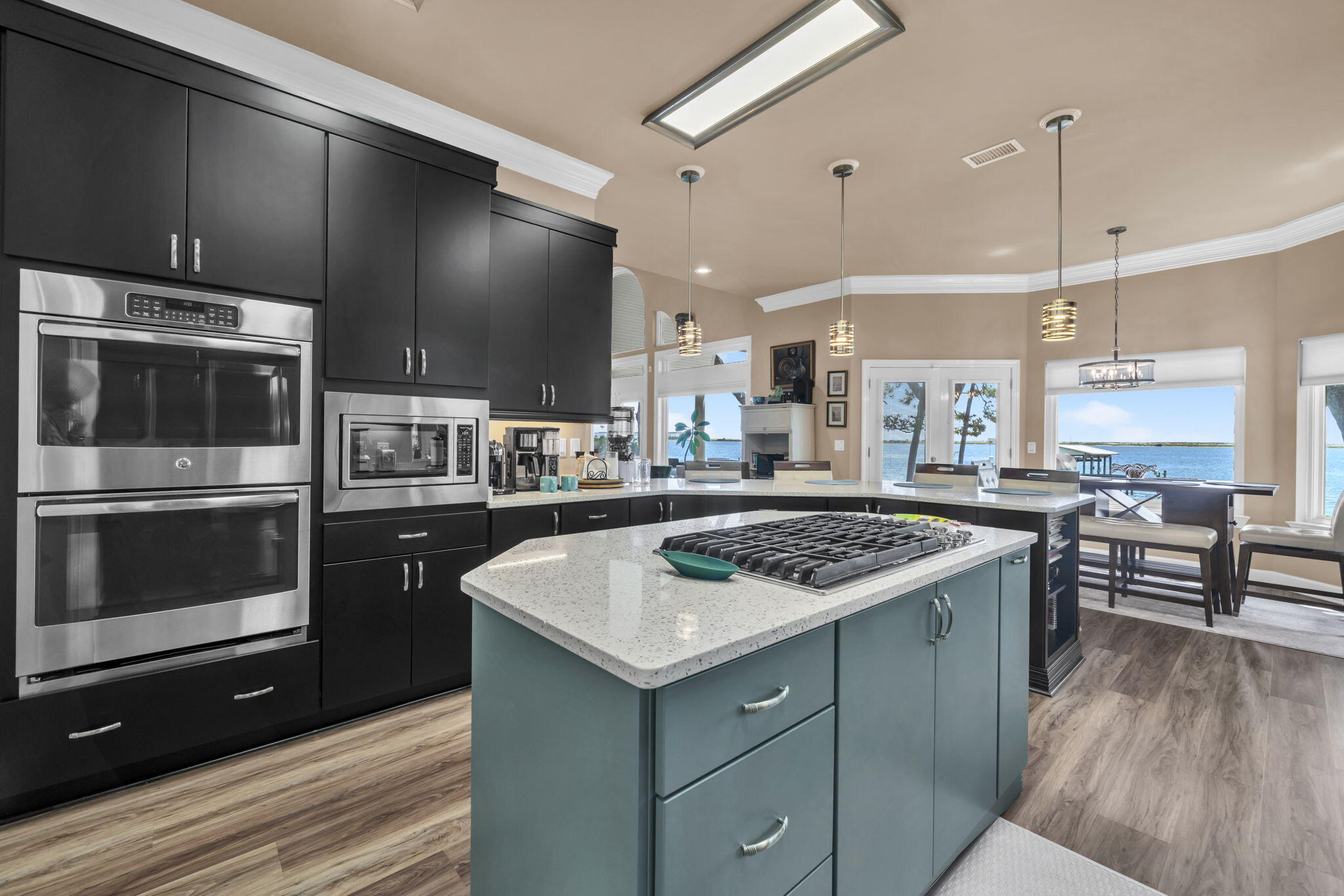 SEABREEZE - Residential
