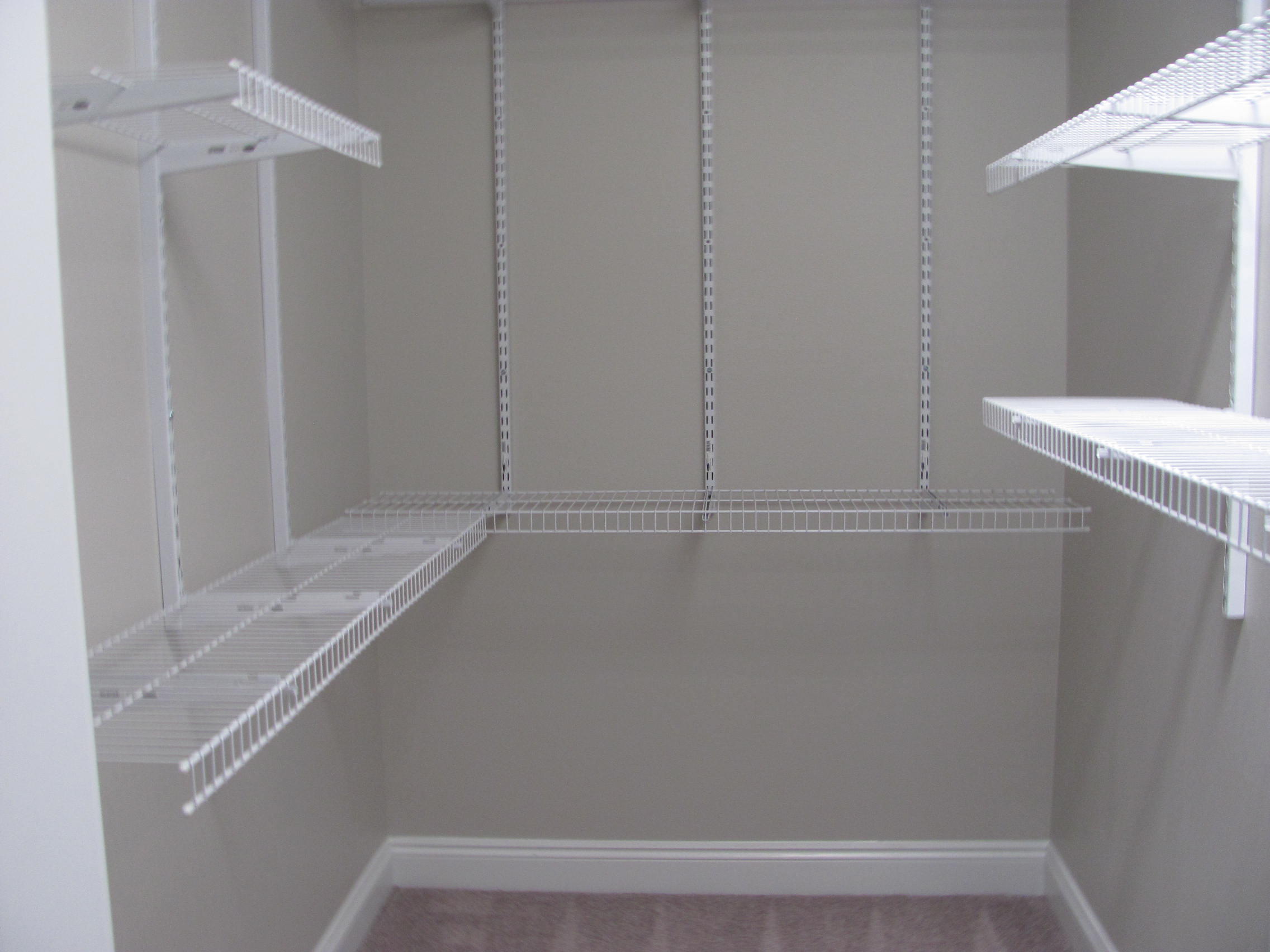 LAKEVIEW ESTATES - Residential