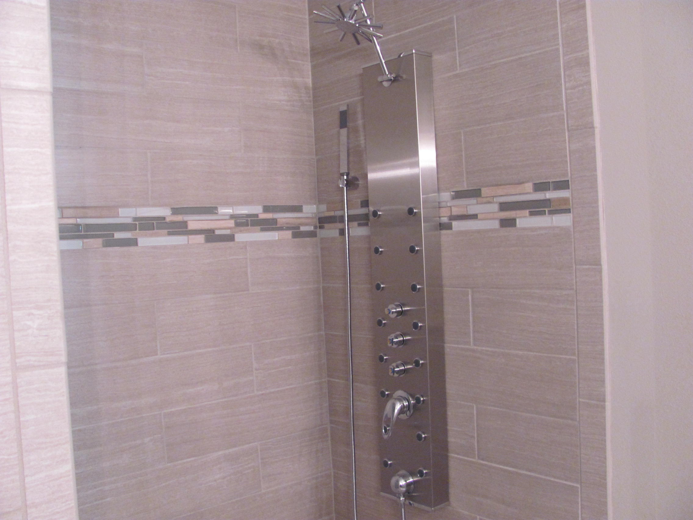 LAKEVIEW ESTATES - Residential