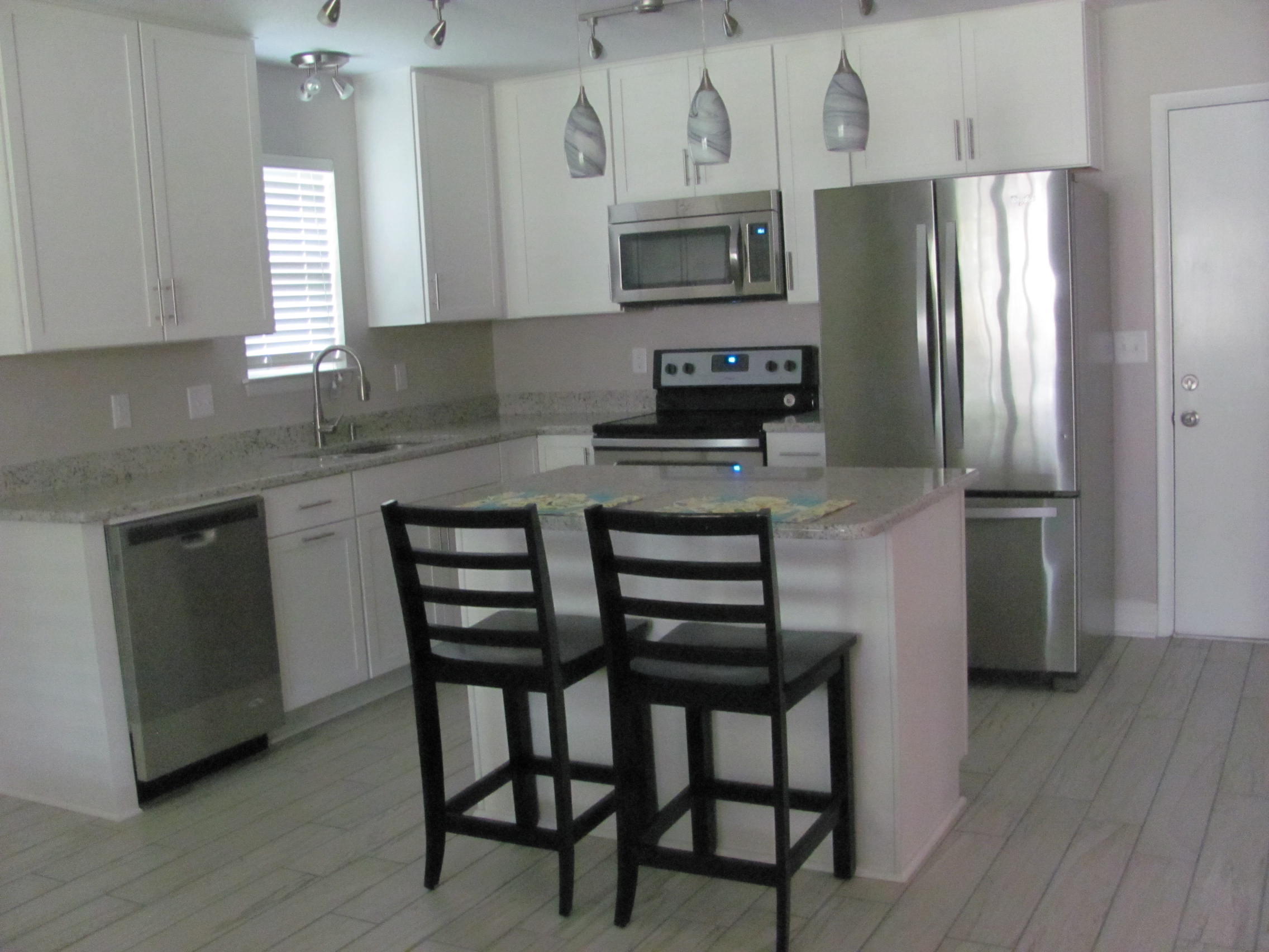 LAKEVIEW ESTATES - Residential