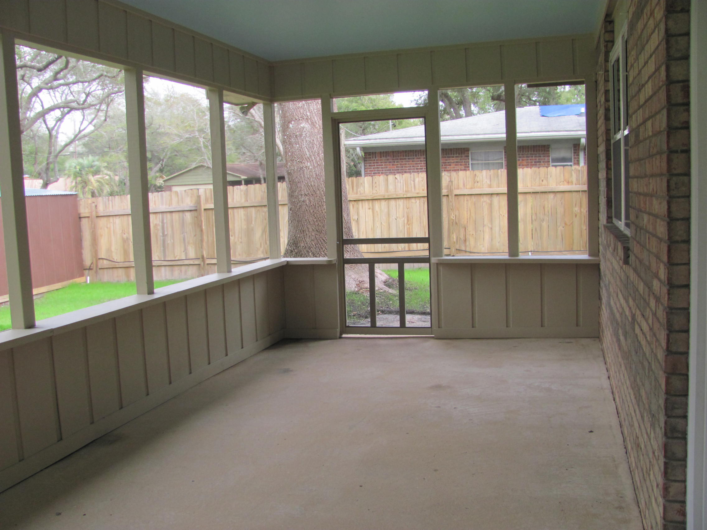 LAKEVIEW ESTATES - Residential