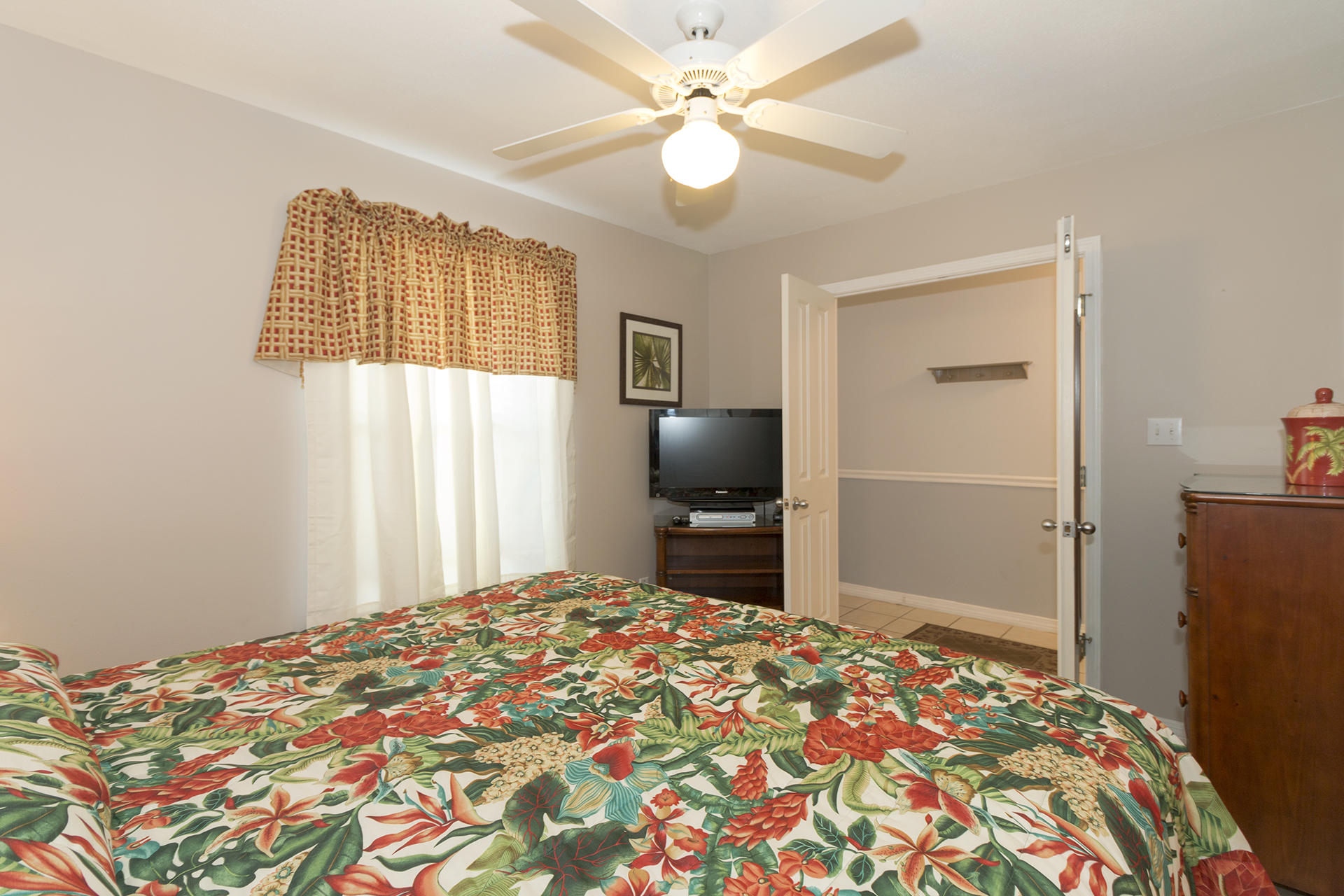 GRAND CARIBBEAN WEST CONDO - Residential