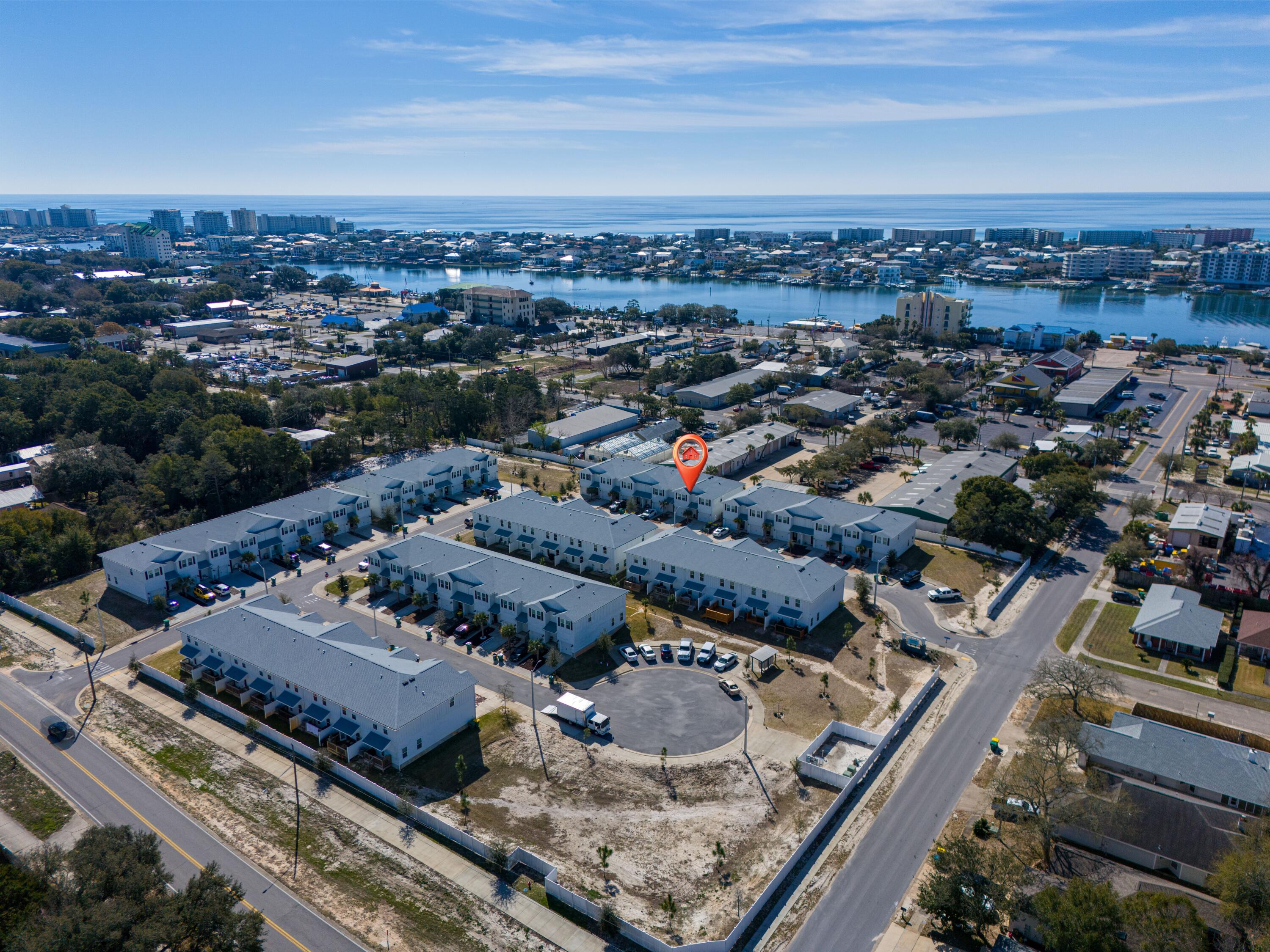 Harbor Place Townhomes - Residential