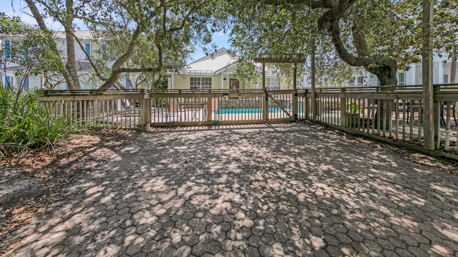 KOKOMO KOVE - Residential