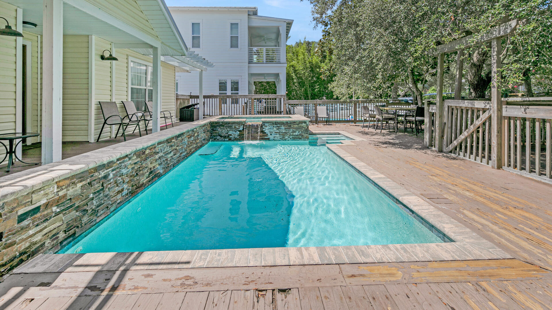 KOKOMO KOVE - Residential