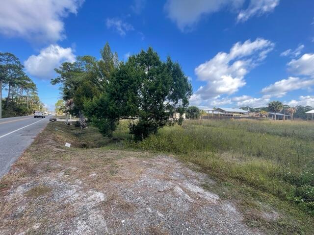 NO RECORDED SUBDIVISION - Land