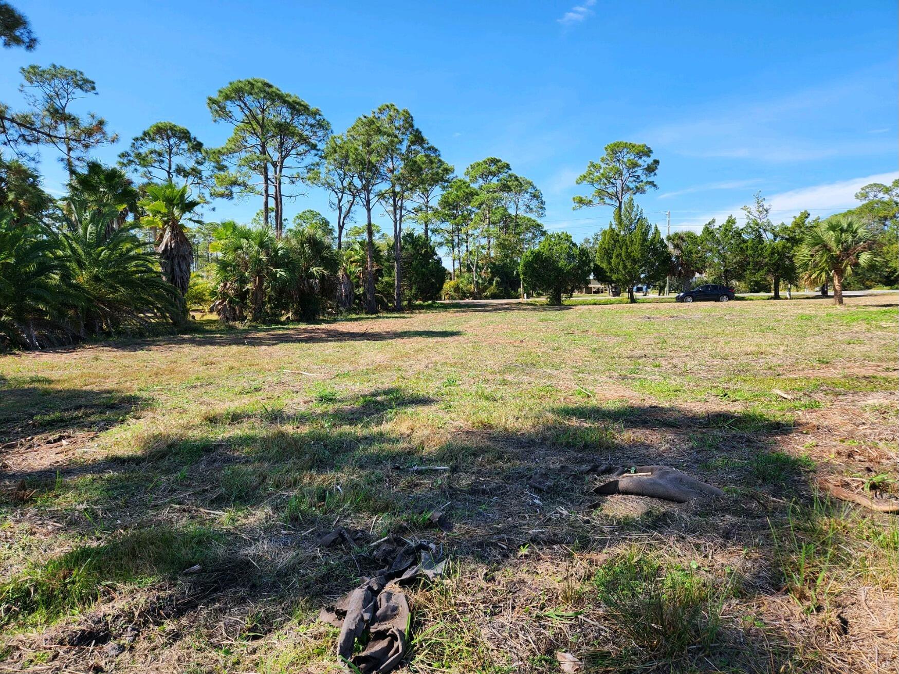 NO RECORDED SUBDIVISION - Land