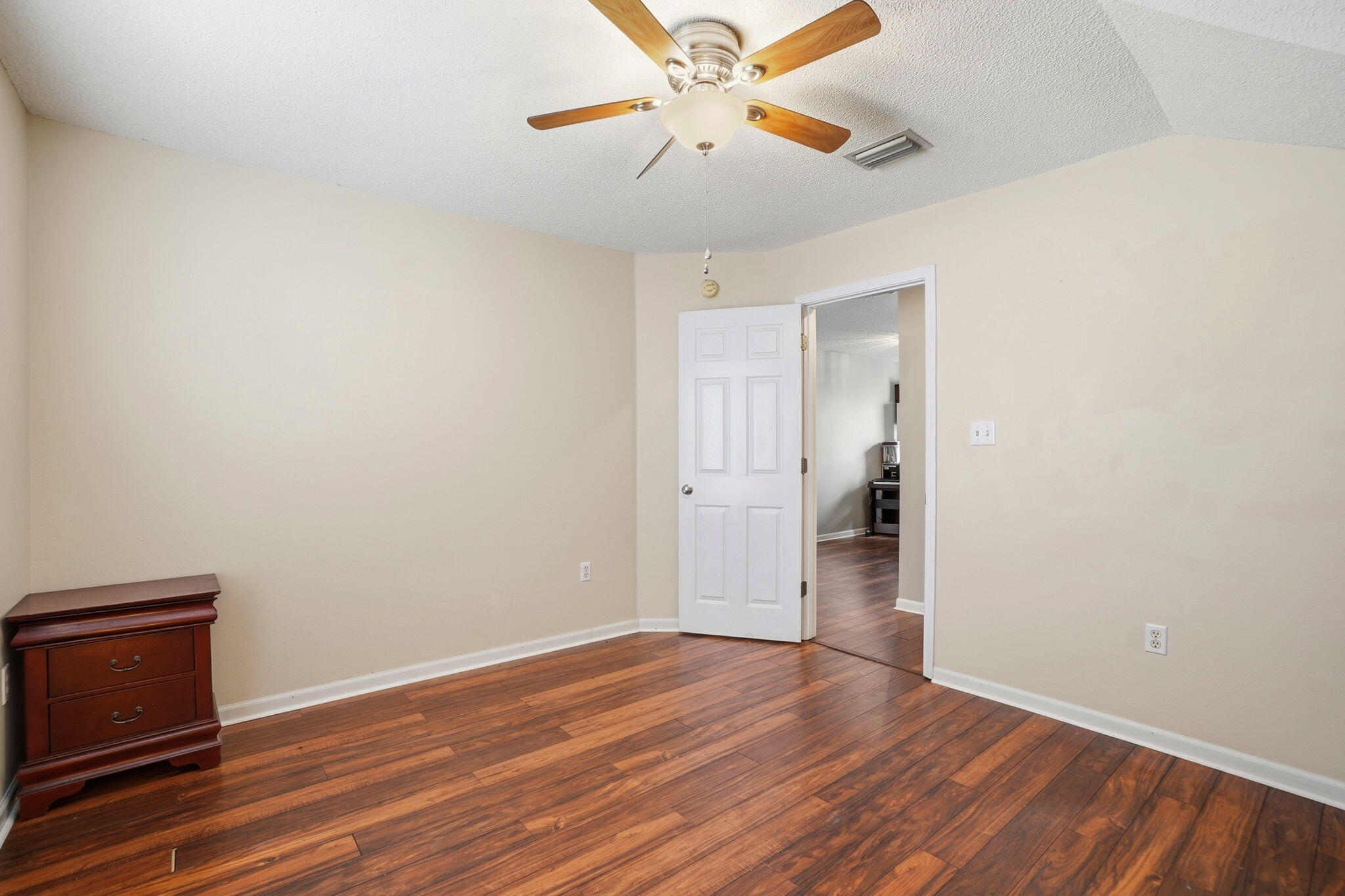 SHALIMAR OAKS - Residential