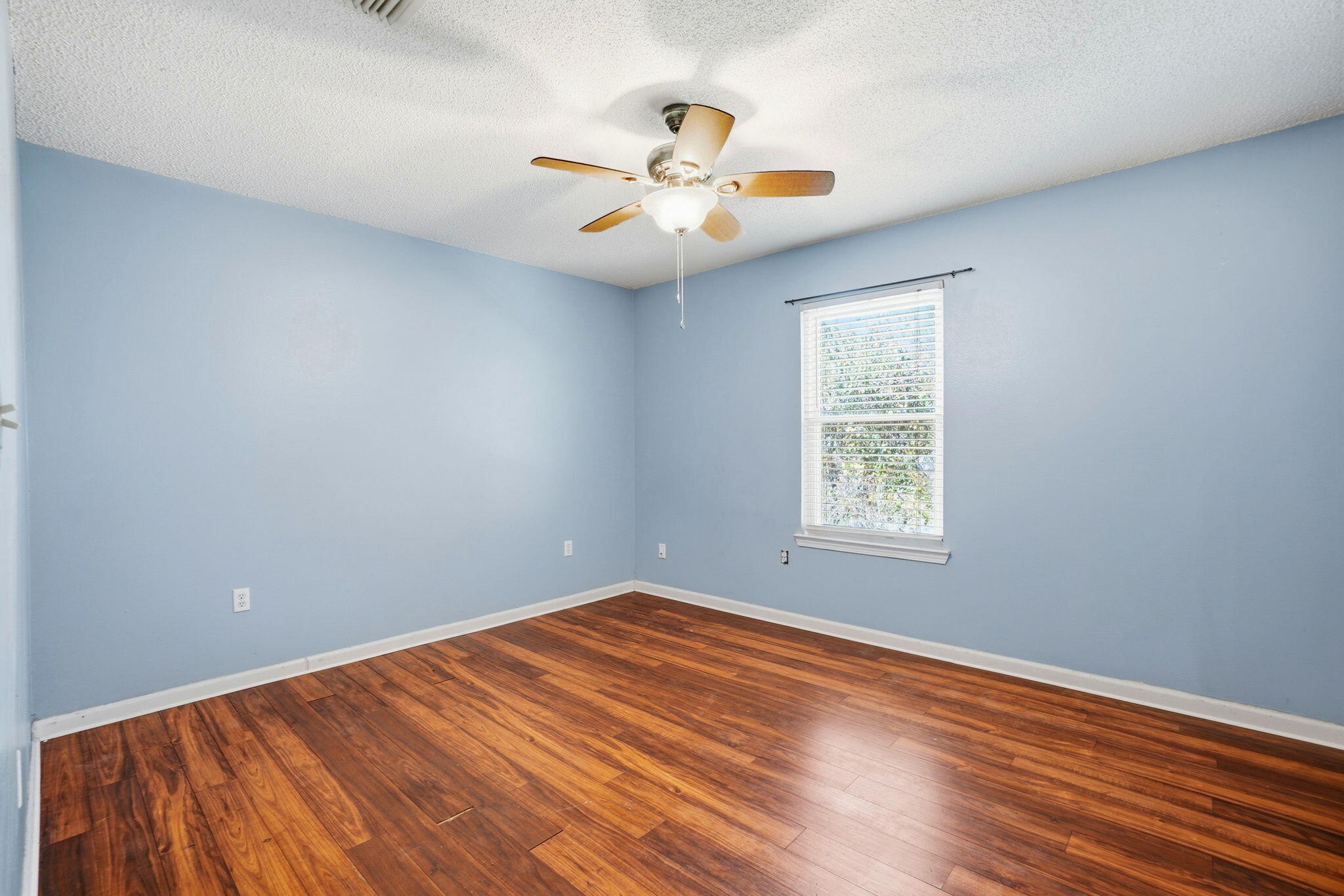 SHALIMAR OAKS - Residential