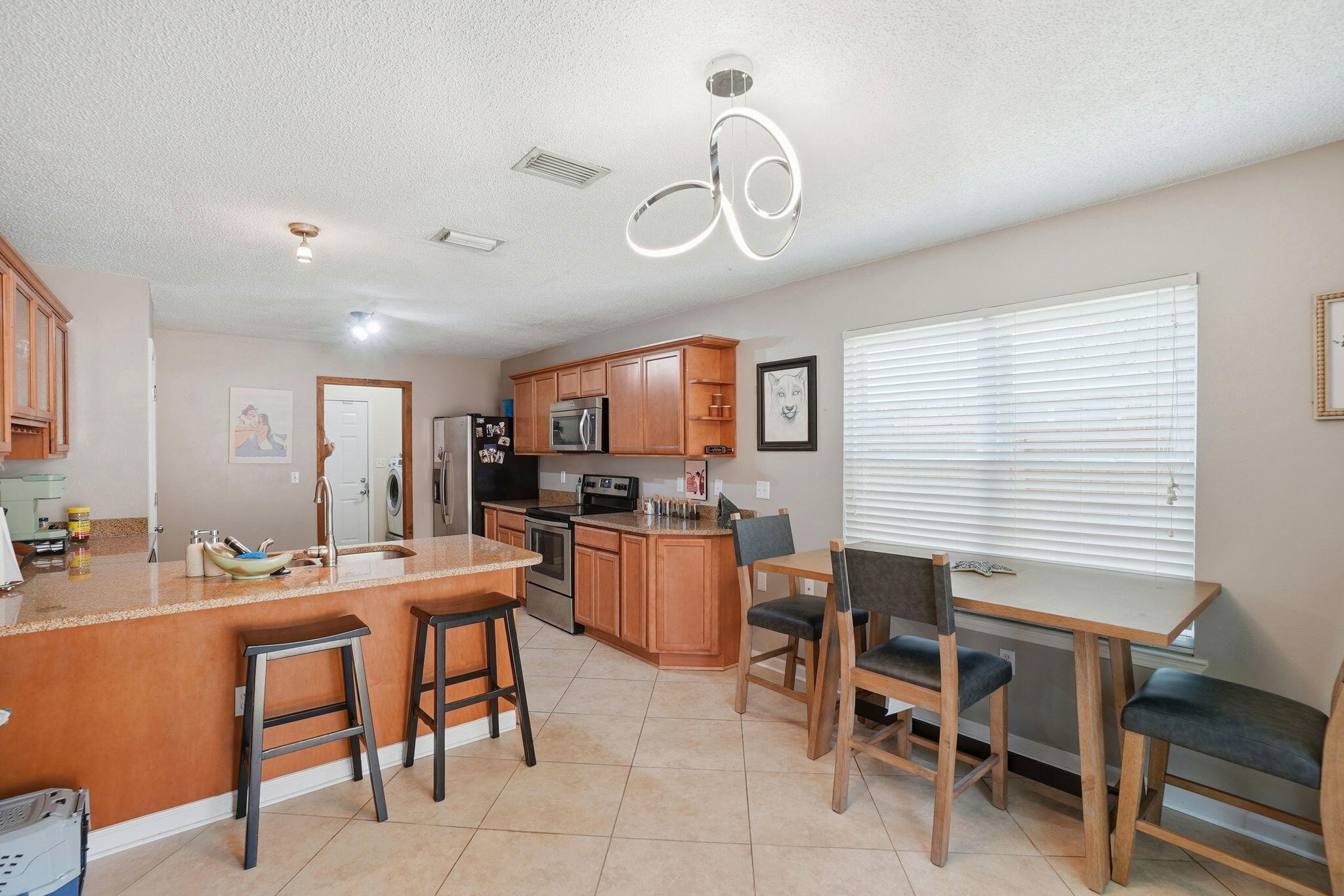 SHALIMAR OAKS - Residential