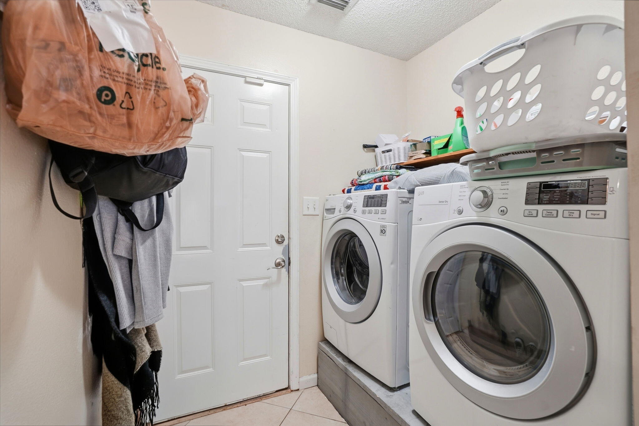 SHALIMAR OAKS - Residential