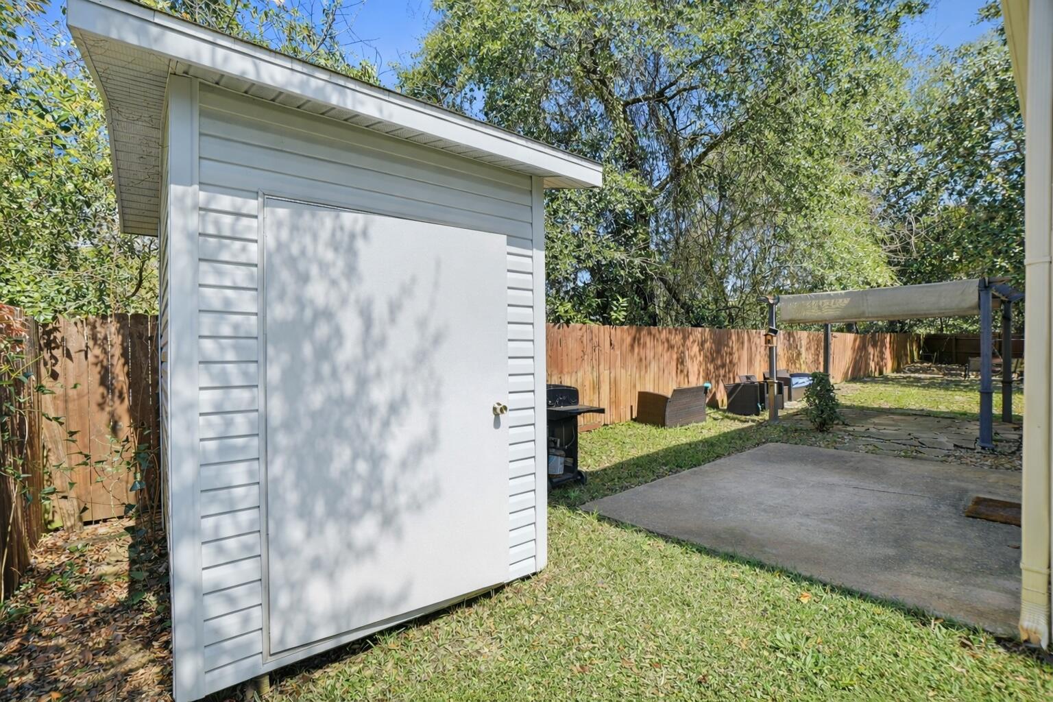 SHALIMAR OAKS - Residential