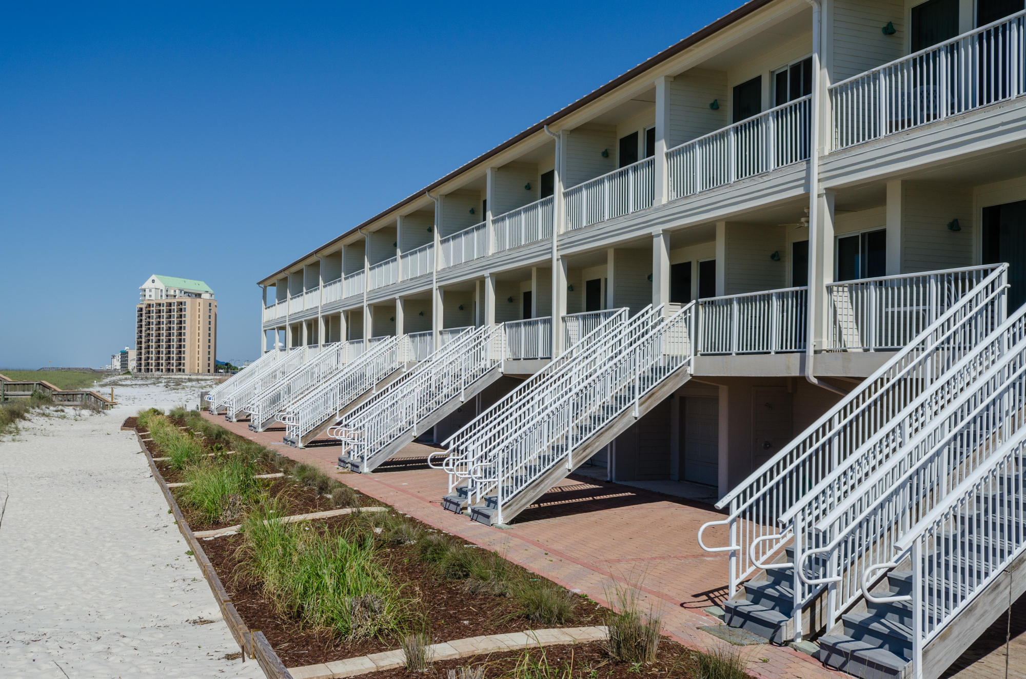 BEACHVIEW CONDOMINIUM - Residential