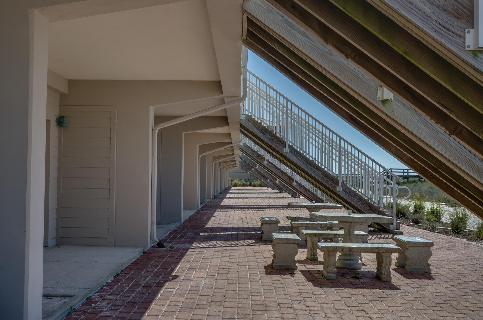 BEACHVIEW CONDOMINIUM - Residential