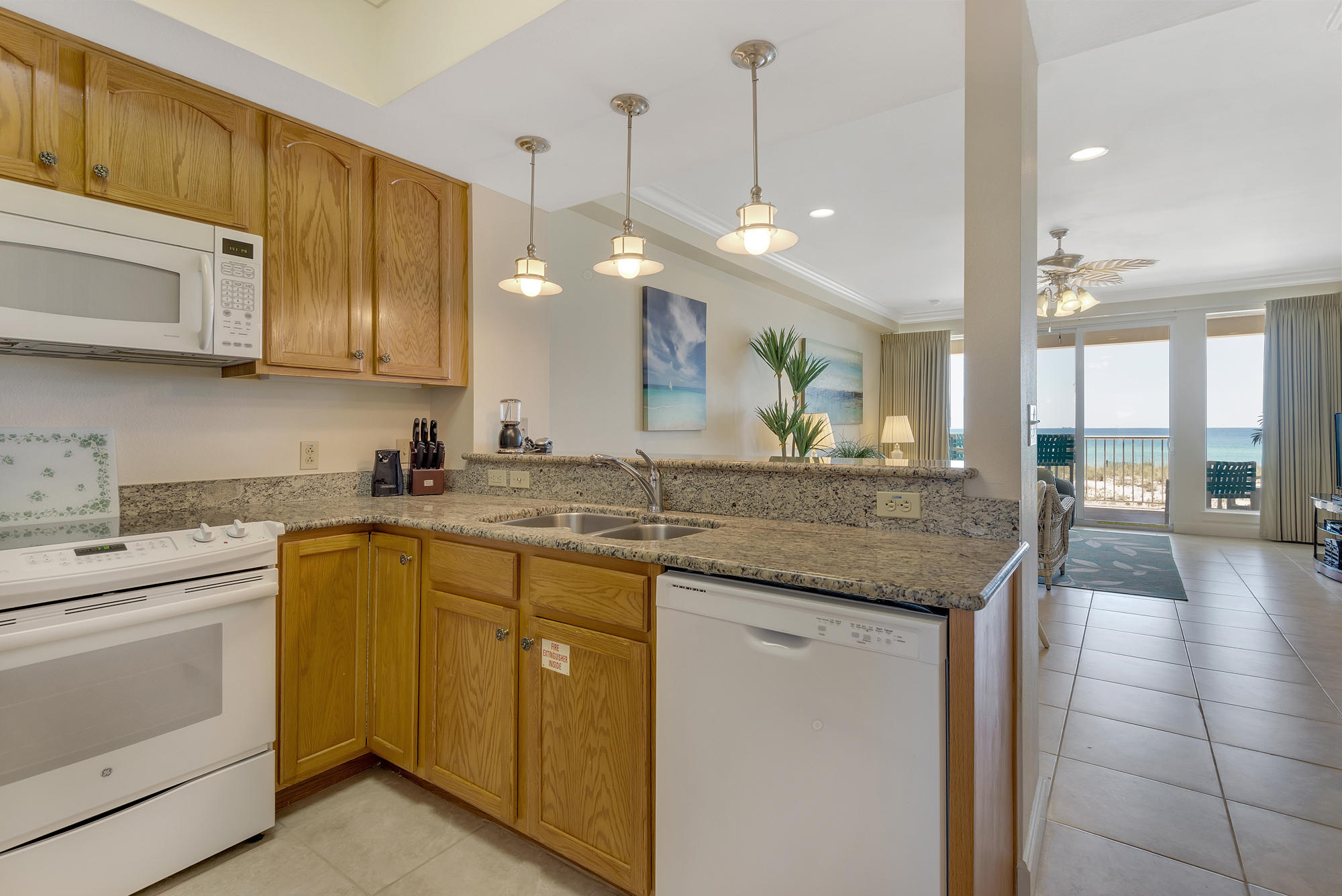 BEACHVIEW CONDOMINIUM - Residential