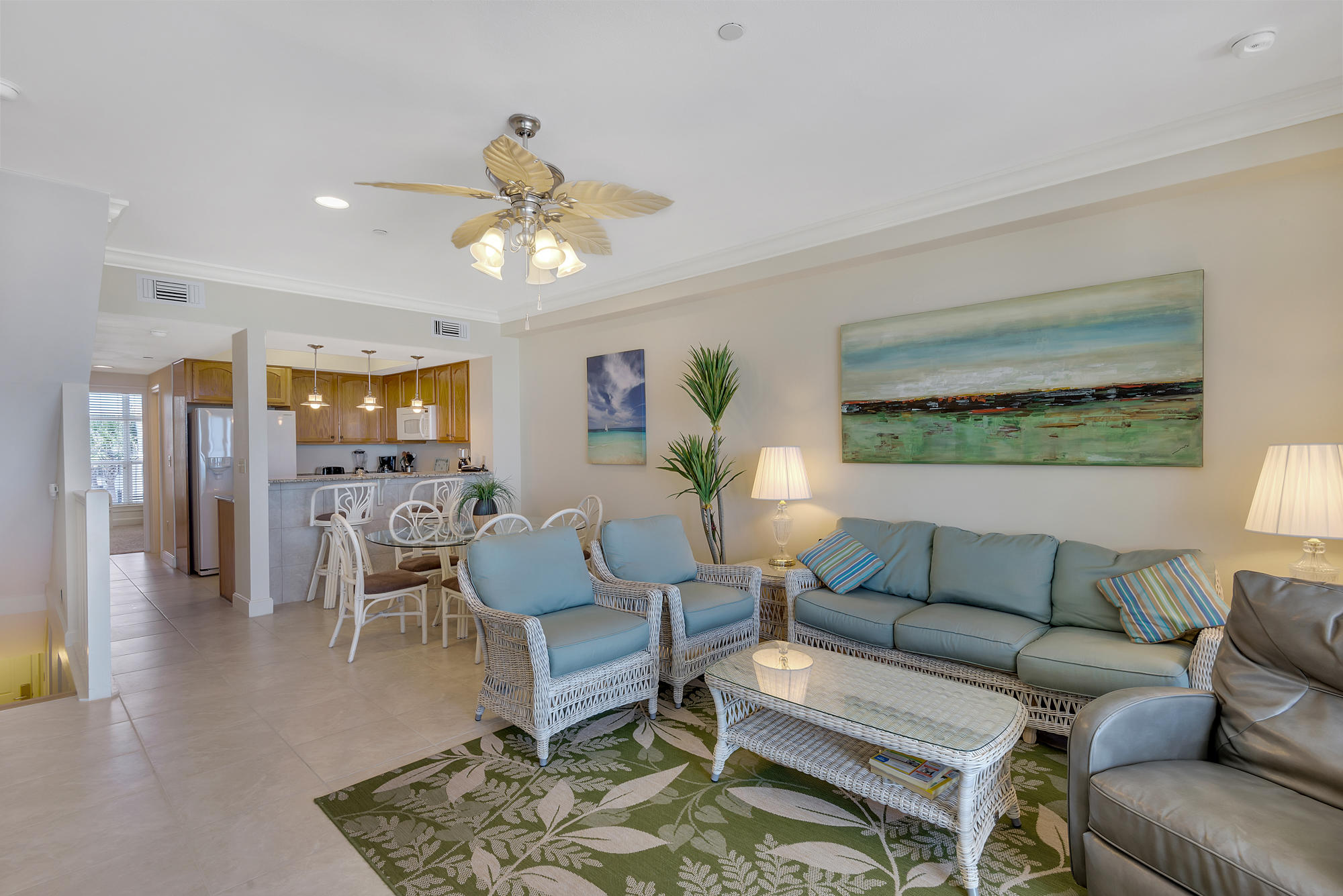 BEACHVIEW CONDOMINIUM - Residential