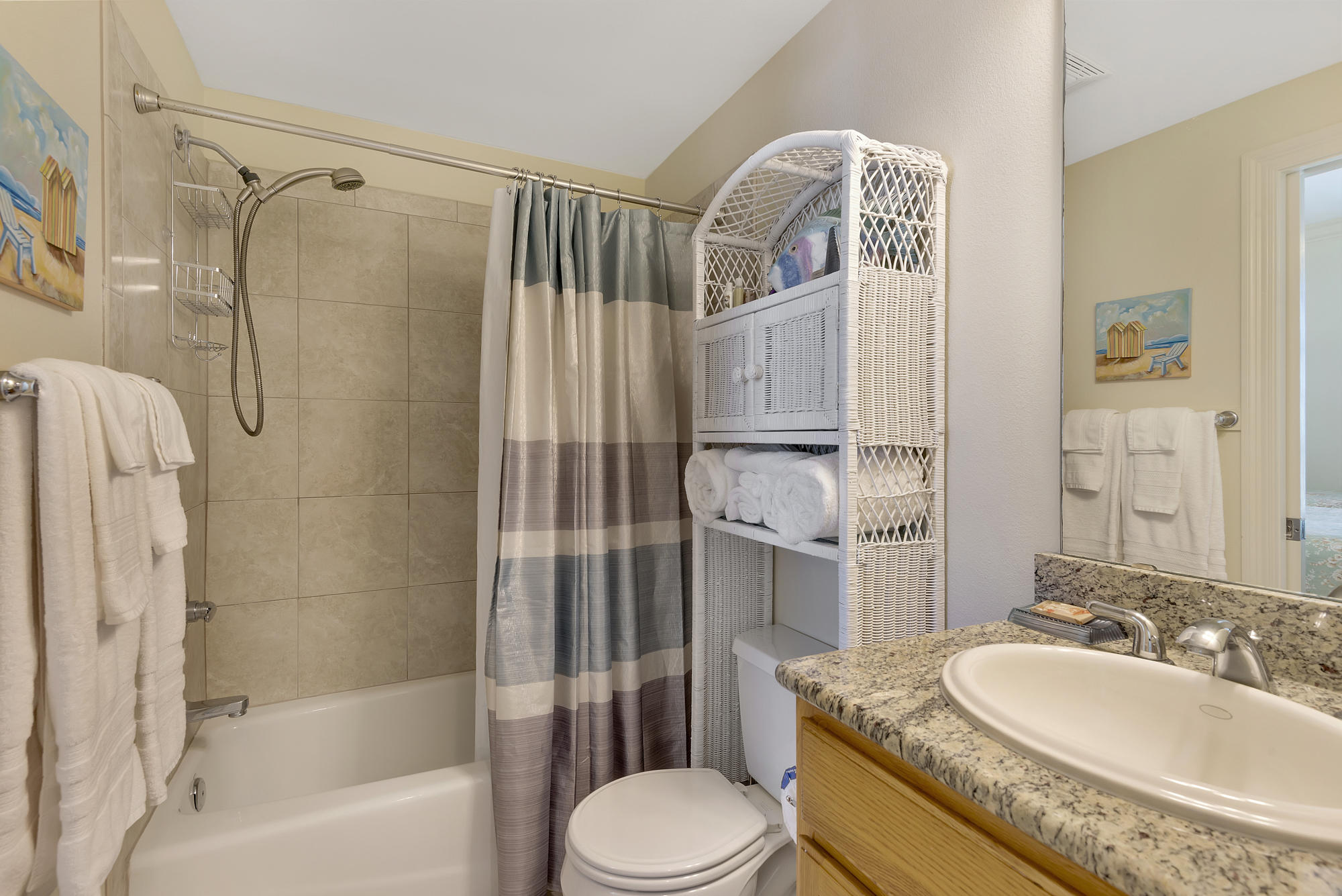 BEACHVIEW CONDOMINIUM - Residential