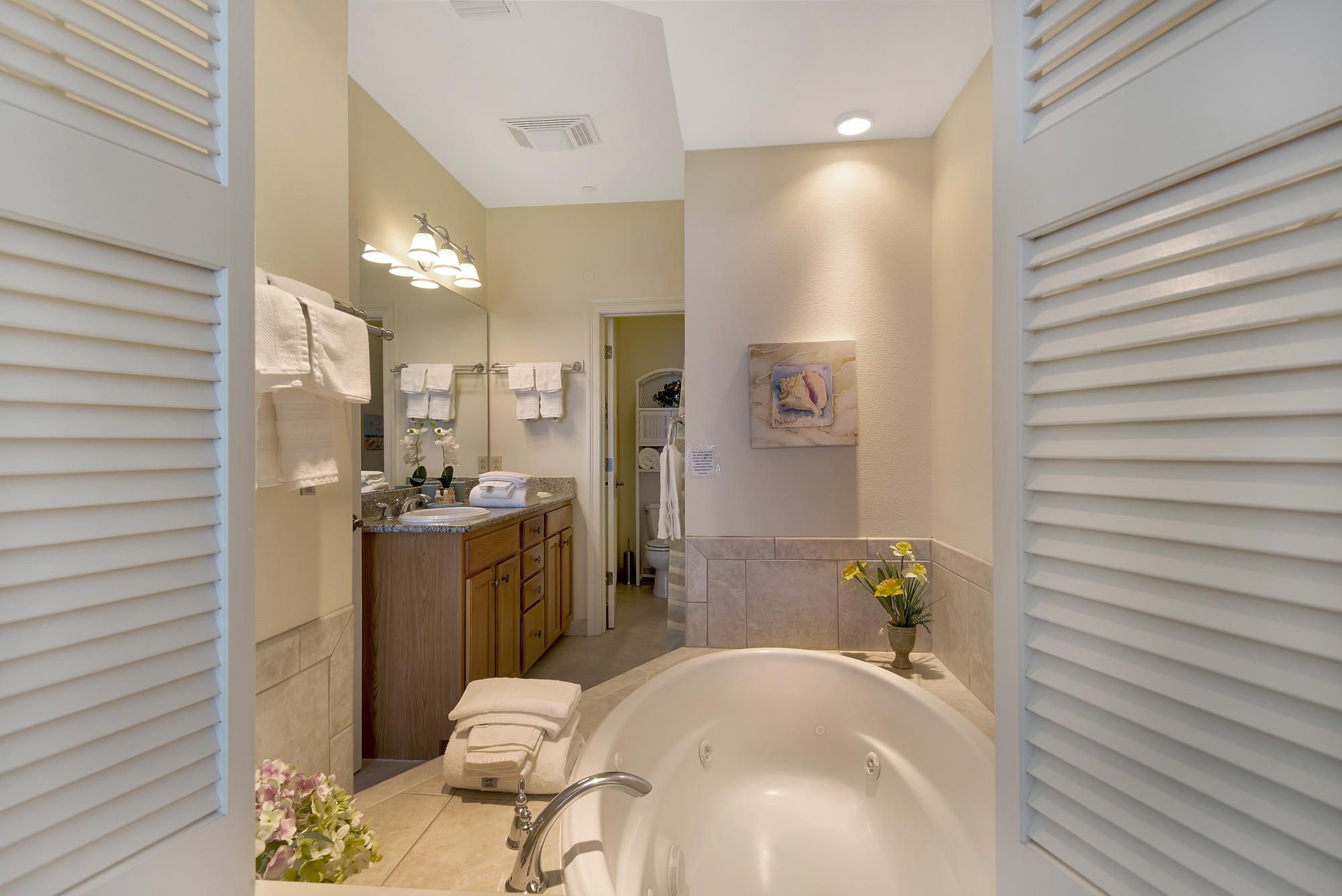 BEACHVIEW CONDOMINIUM - Residential