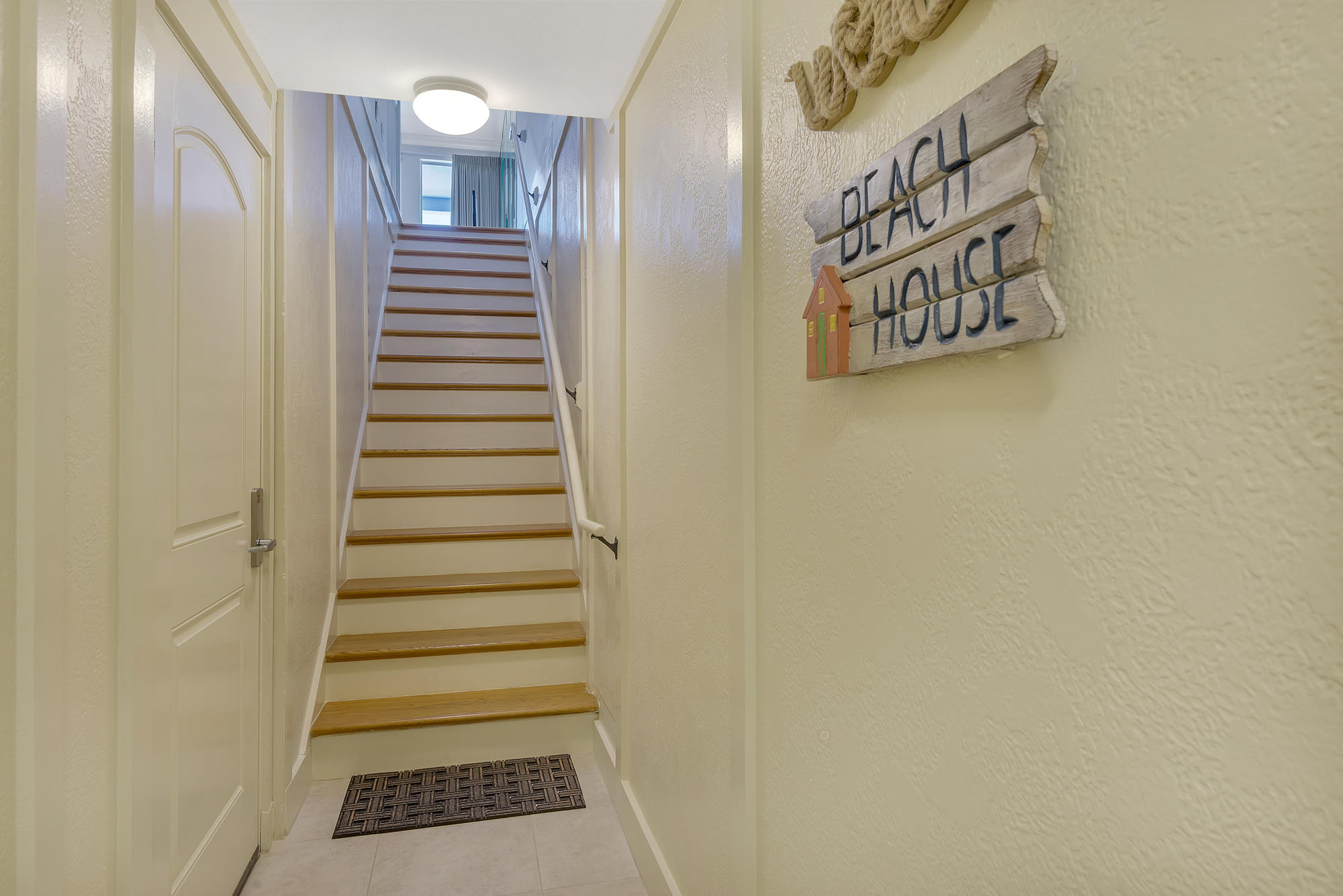 BEACHVIEW CONDOMINIUM - Residential