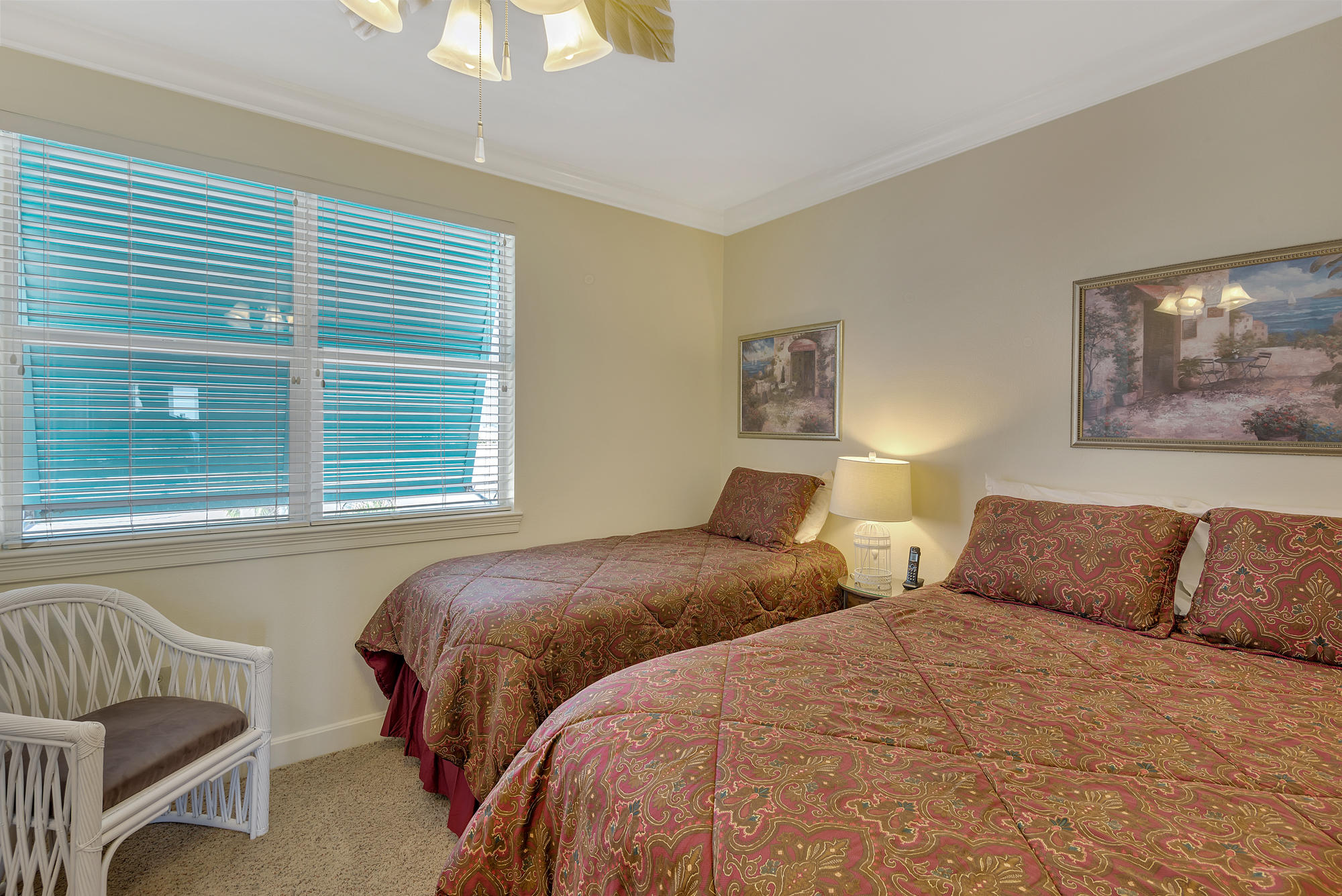 BEACHVIEW CONDOMINIUM - Residential