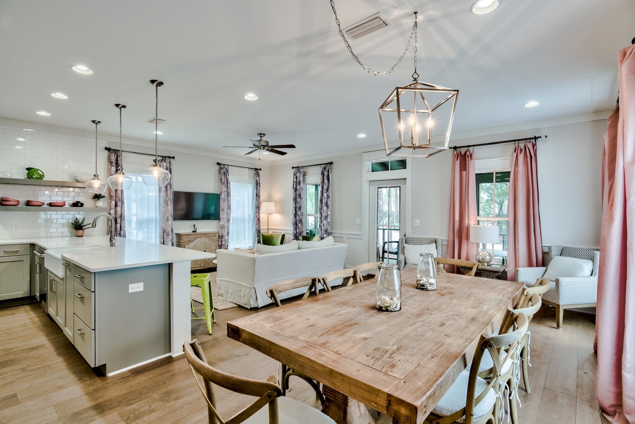 MAGNOLIA COTTAGES BY THE SEA - Residential