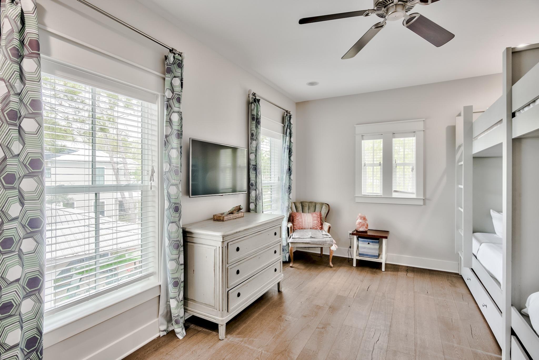 MAGNOLIA COTTAGES BY THE SEA - Residential