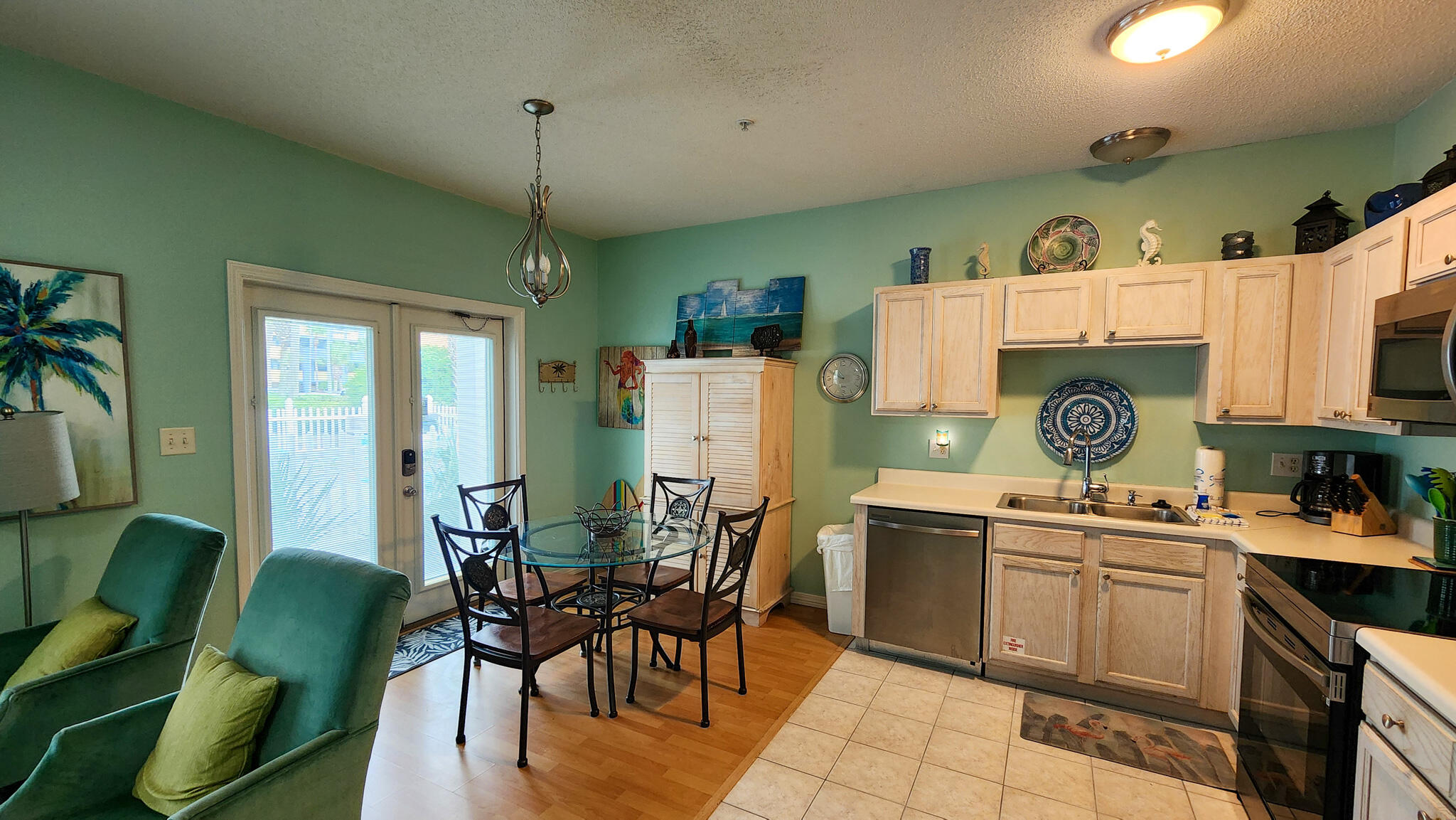 SUNSET COTTAGES CONDO - Residential