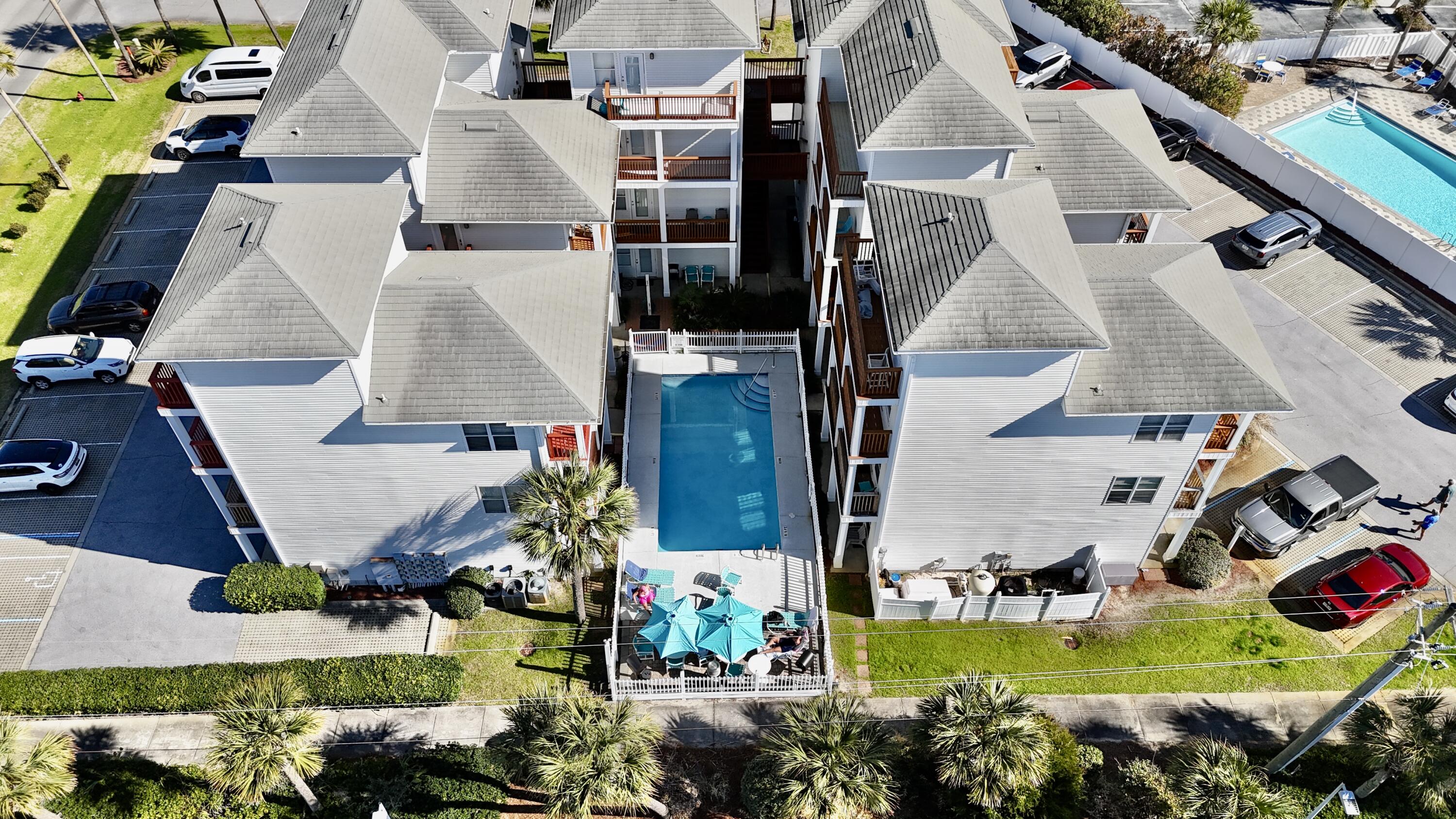 SUNSET COTTAGES CONDO - Residential