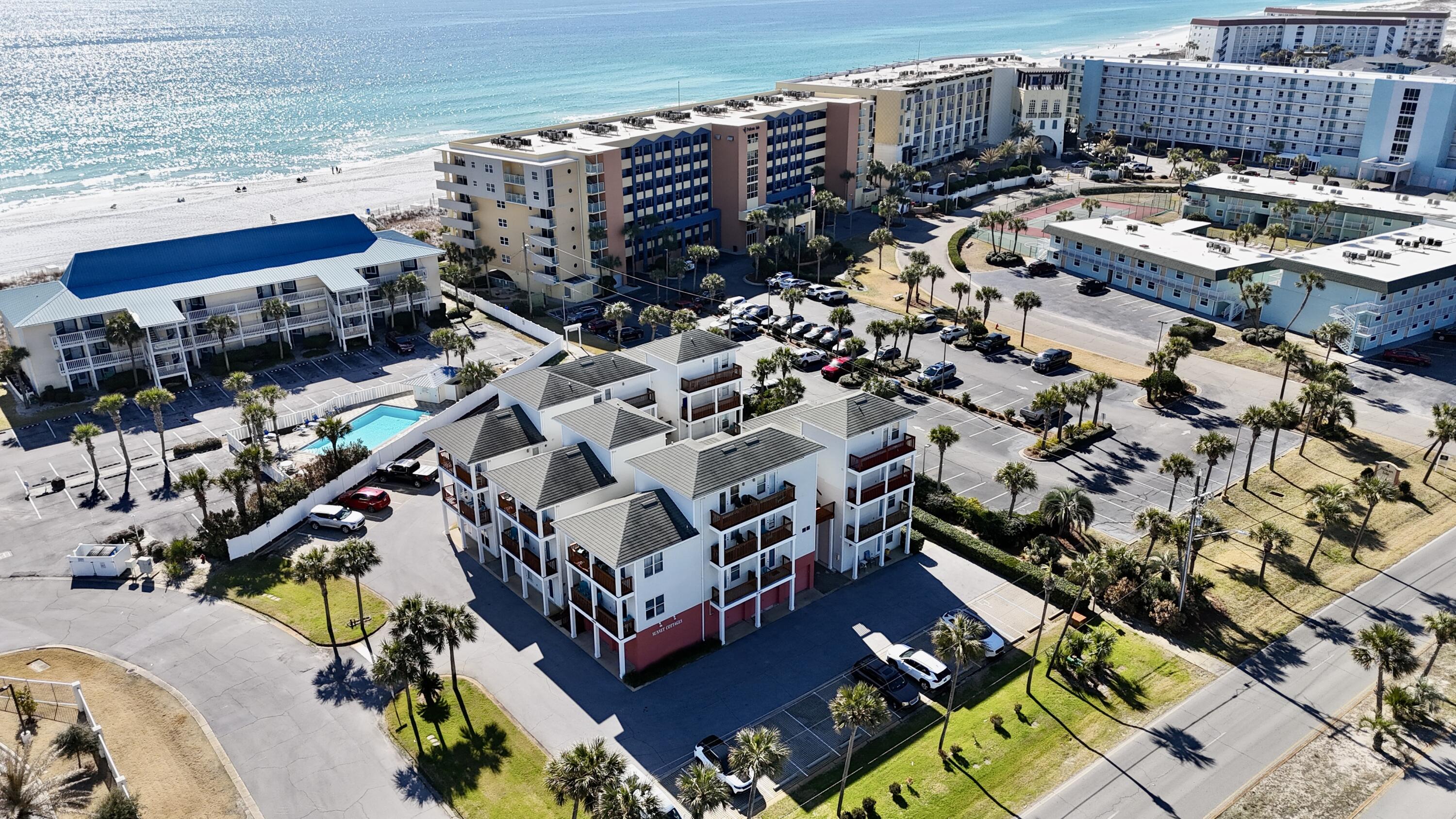 SUNSET COTTAGES CONDO - Residential