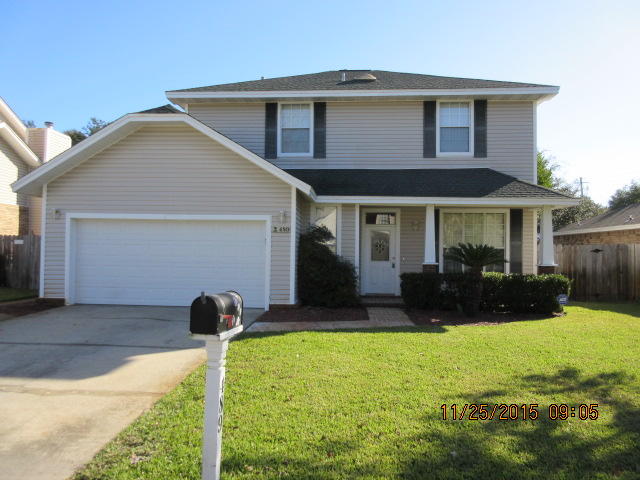 Very nice home in quiet neighborhood! Check this one out. Ready for a new family with formal dining room and breakfast area and BIG pantry. New roof in 2004. Laundry room located upstairs.