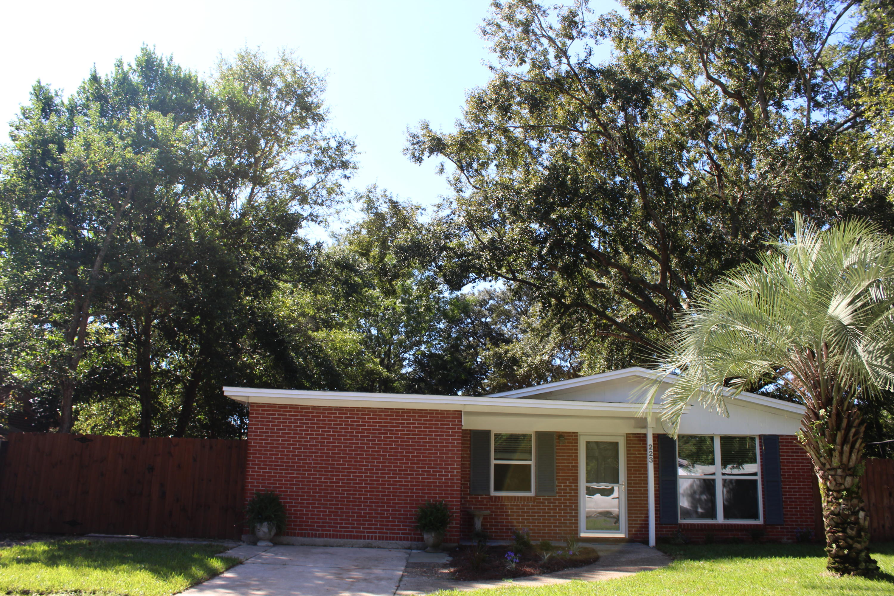 GARNIERS BEACH 6TH - Residential