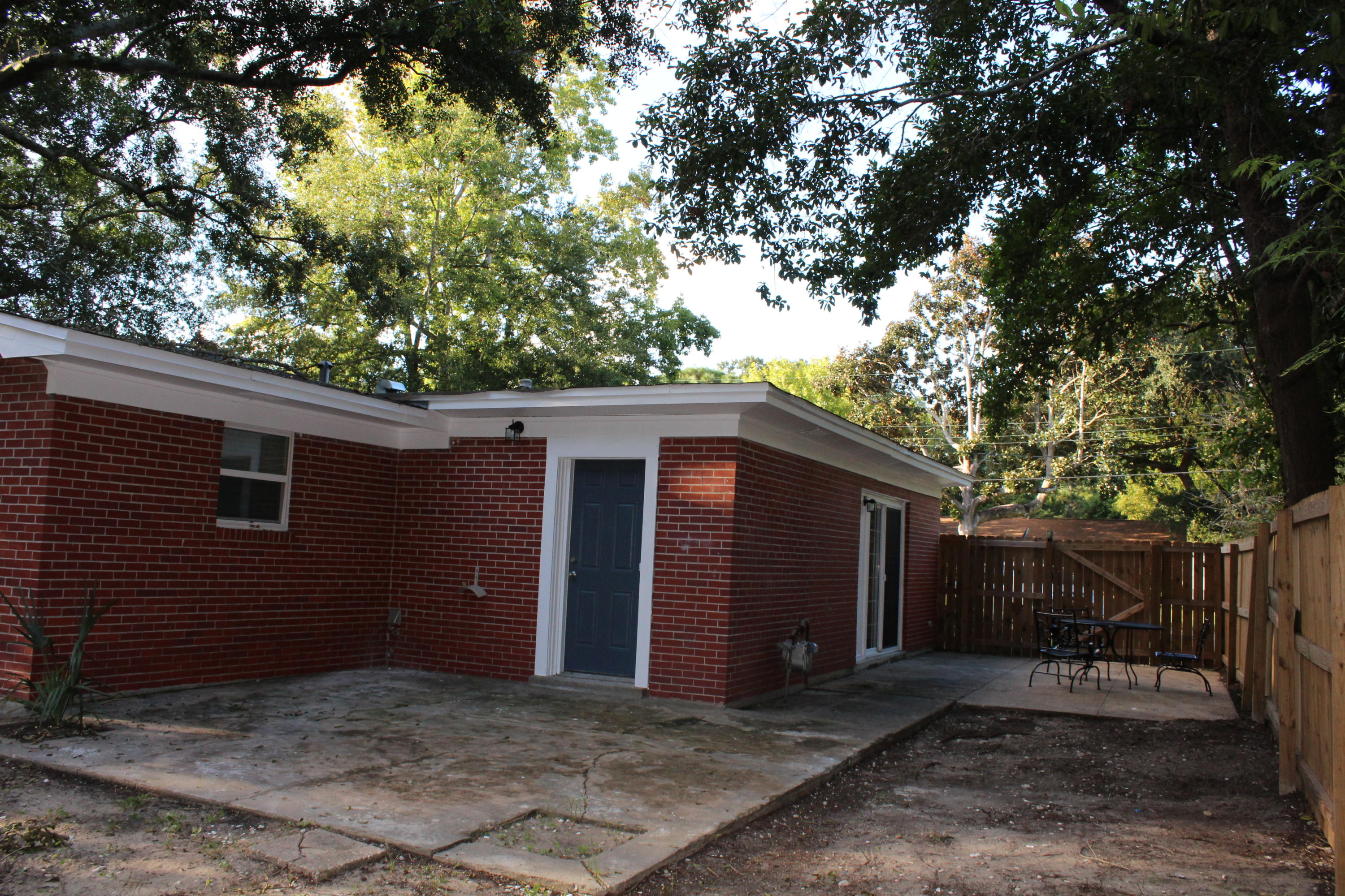 GARNIERS BEACH 6TH - Residential