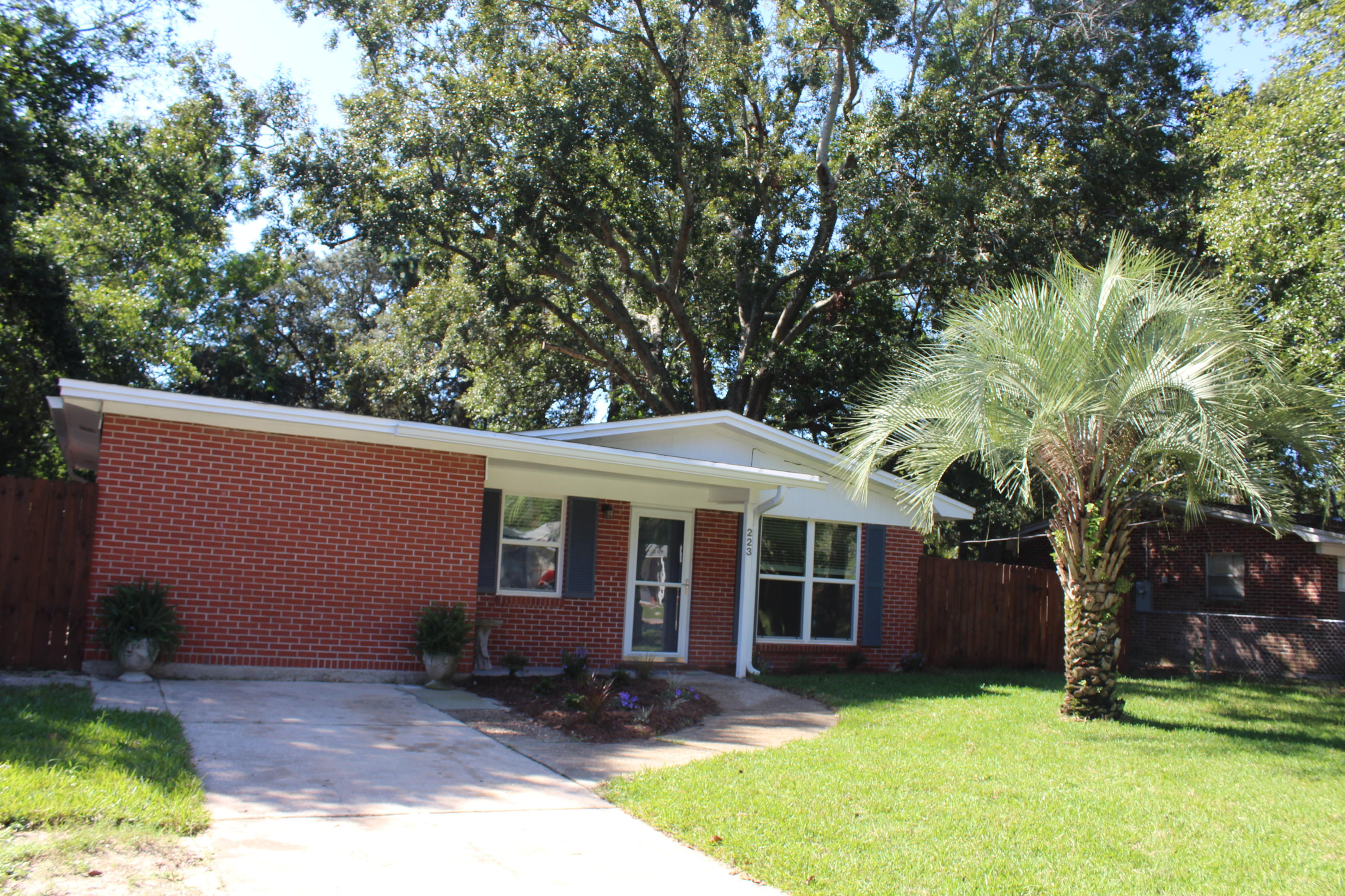 GARNIERS BEACH 6TH - Residential